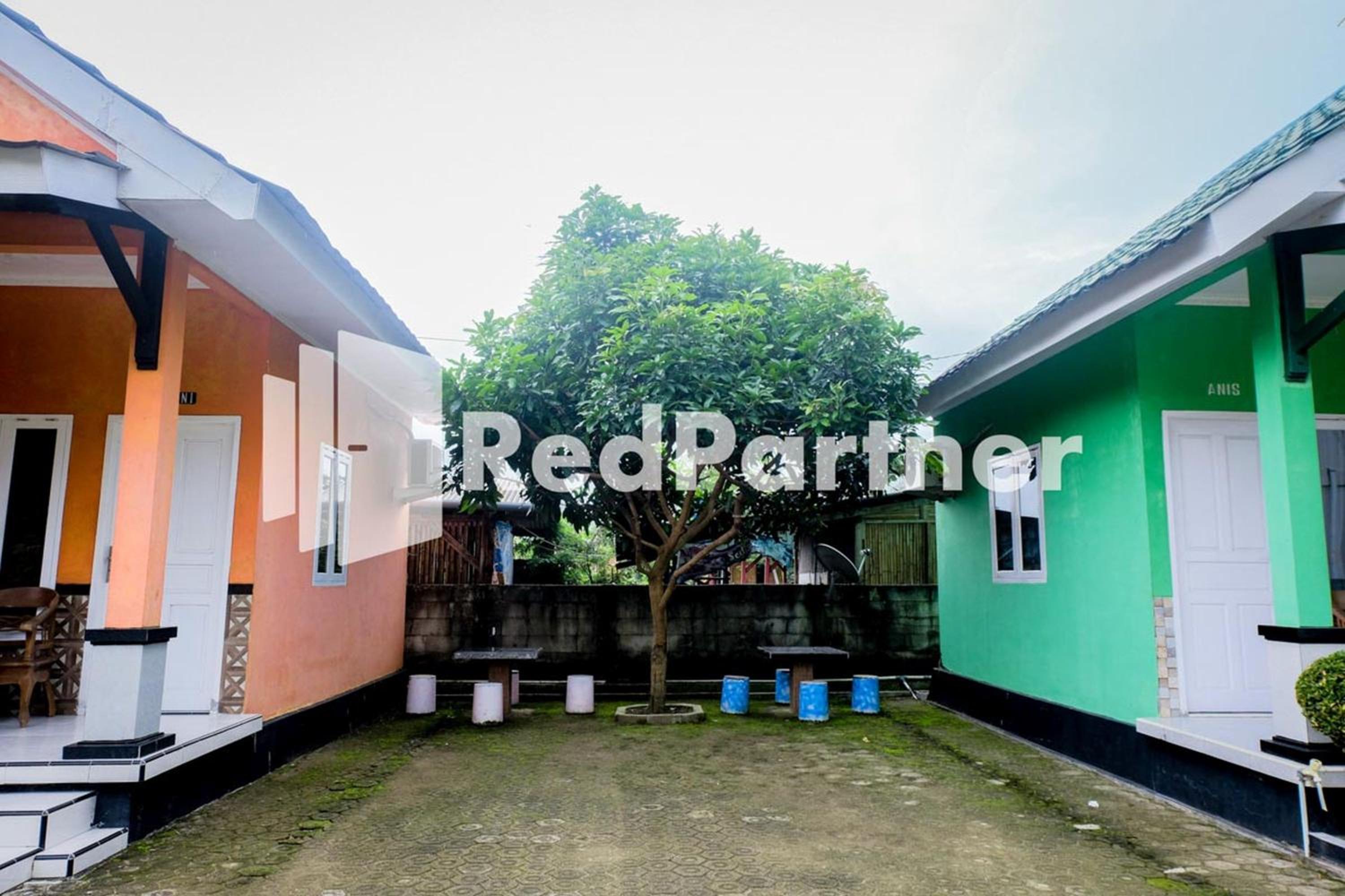 Villa Ikhbar Ciletuh RedPartner