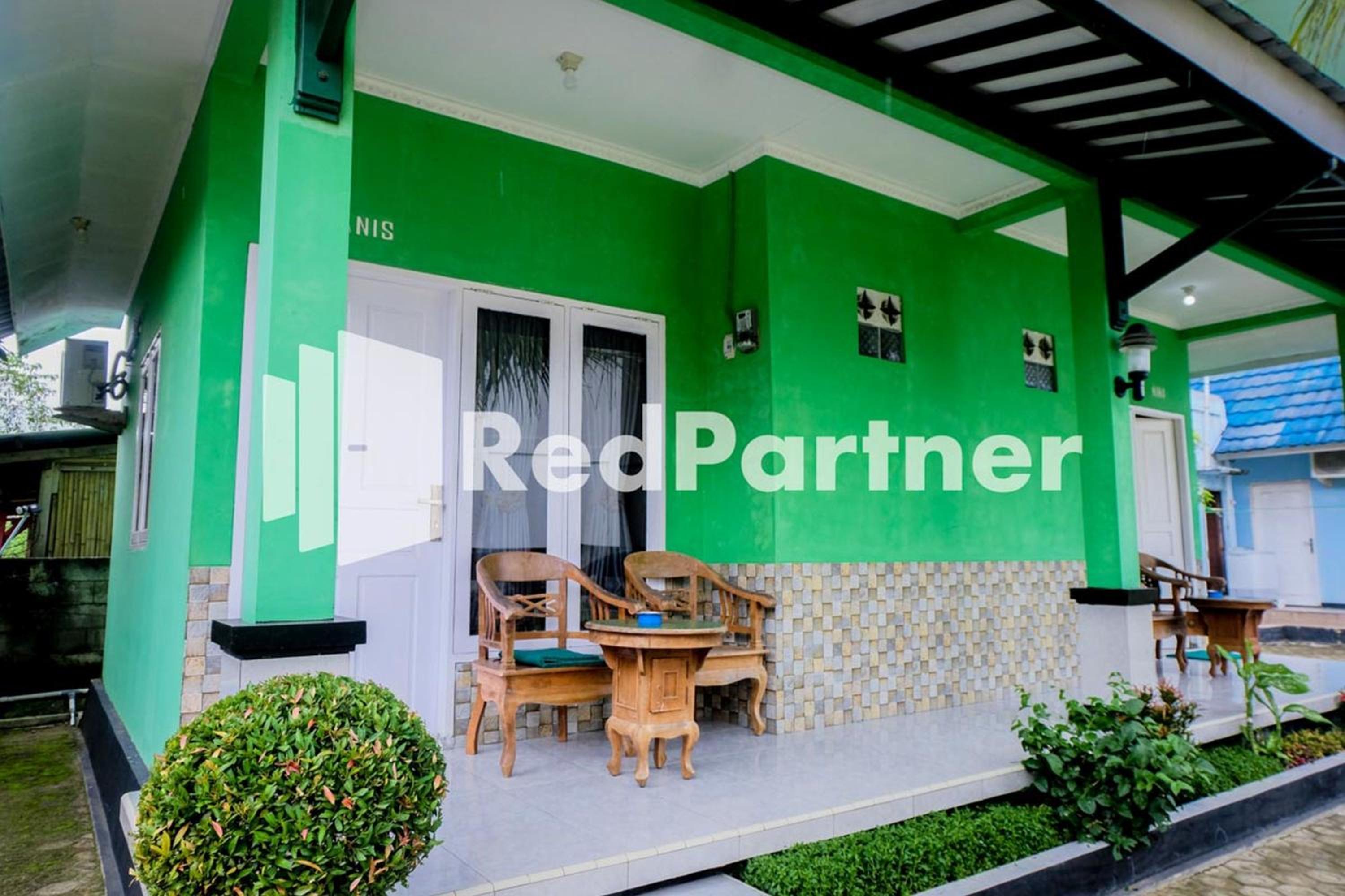 Villa Ikhbar Ciletuh RedPartner
