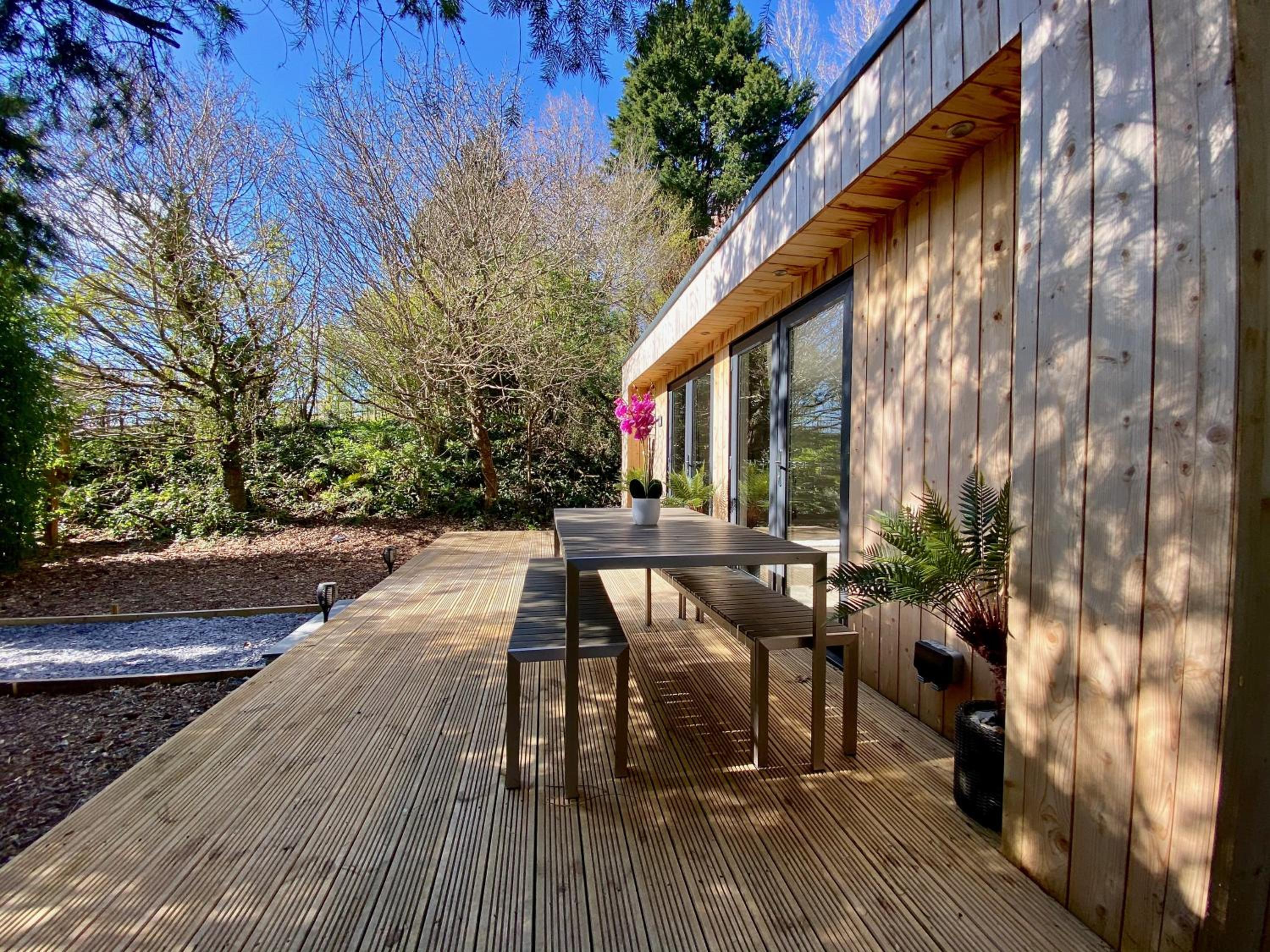Sunridge Fishing Lodge with Hot Tub & Giant Cinema view 3