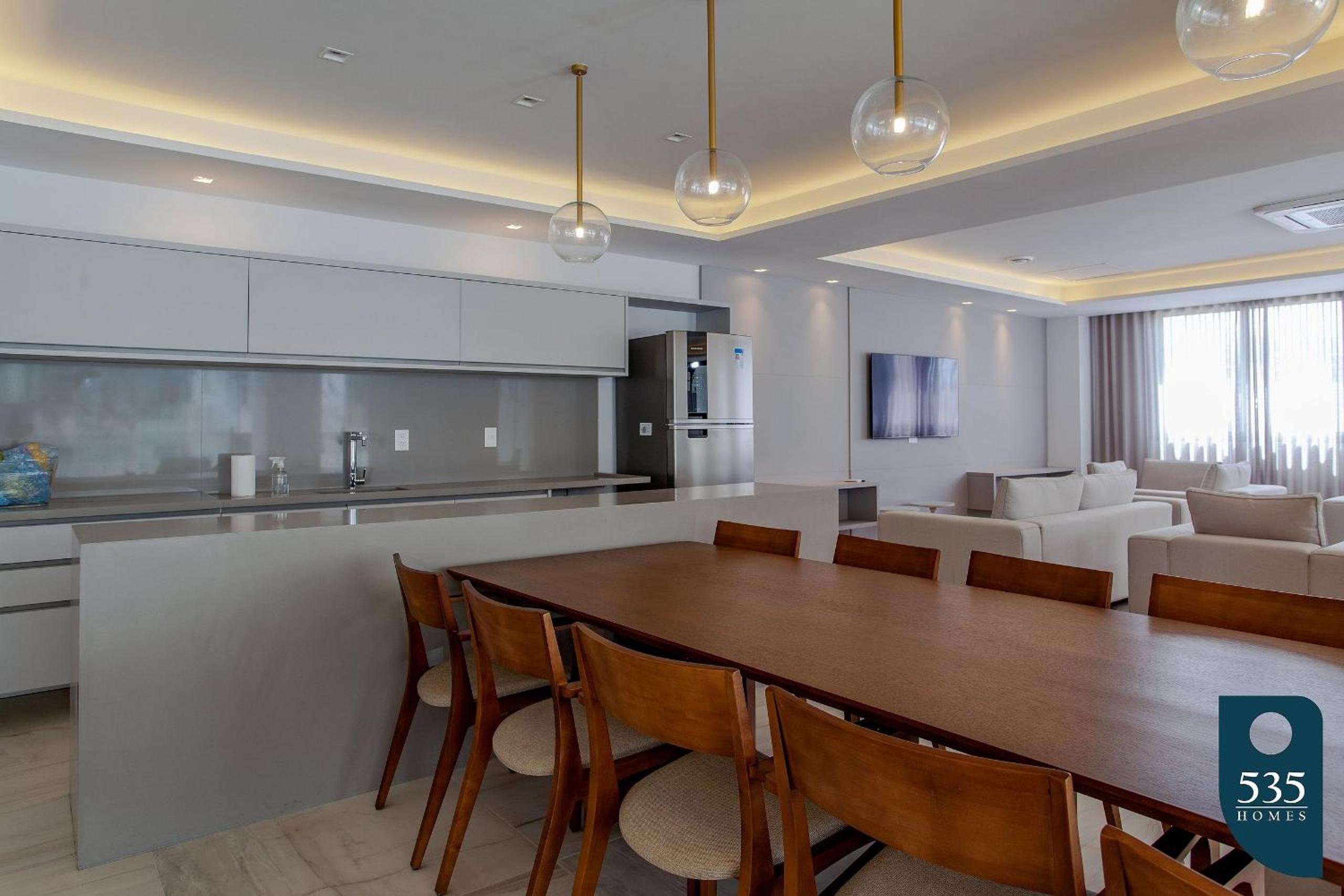 Bedsitter with sea view and modern amenities