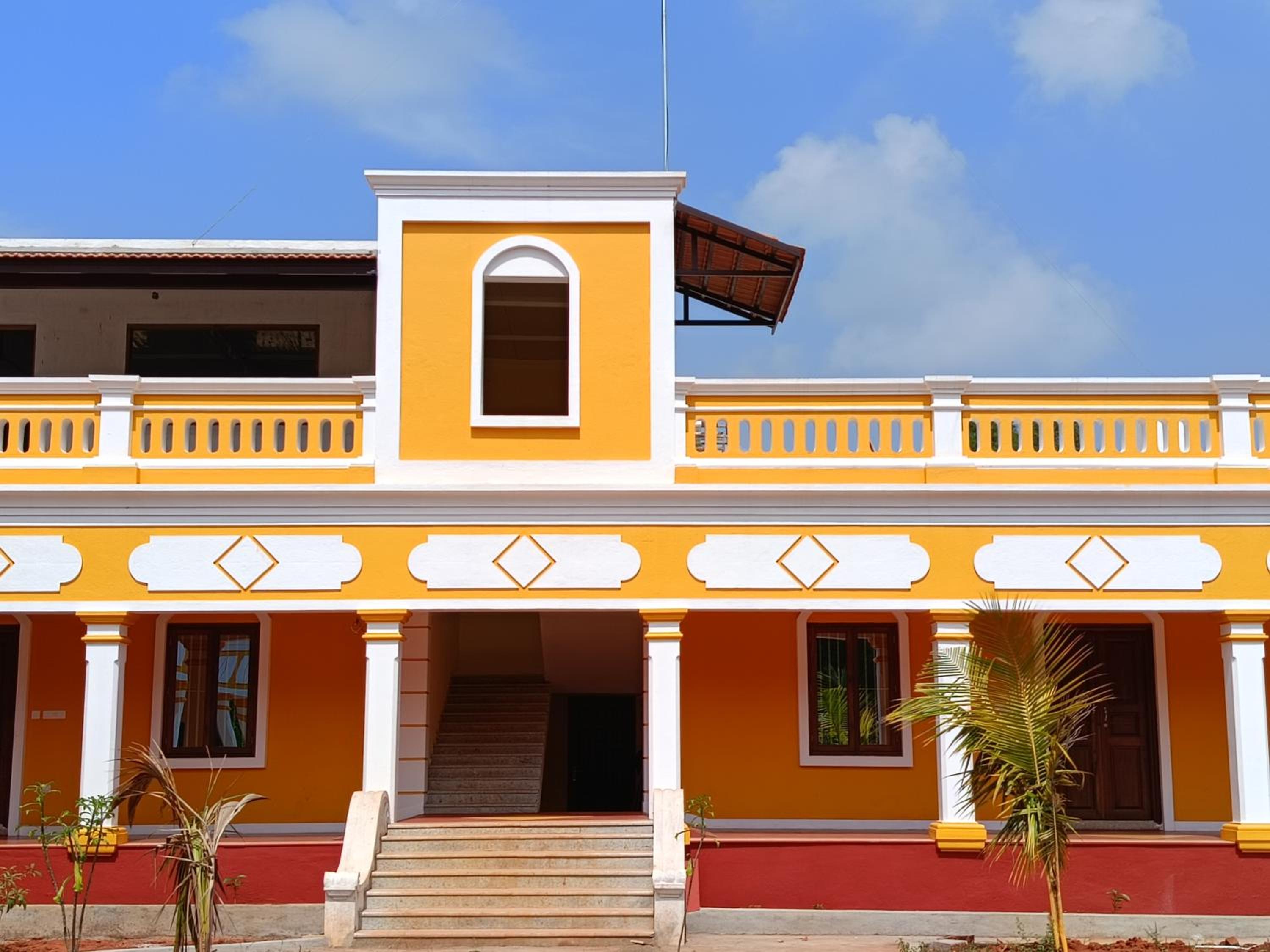 Auro Sunrise Resort Auroville