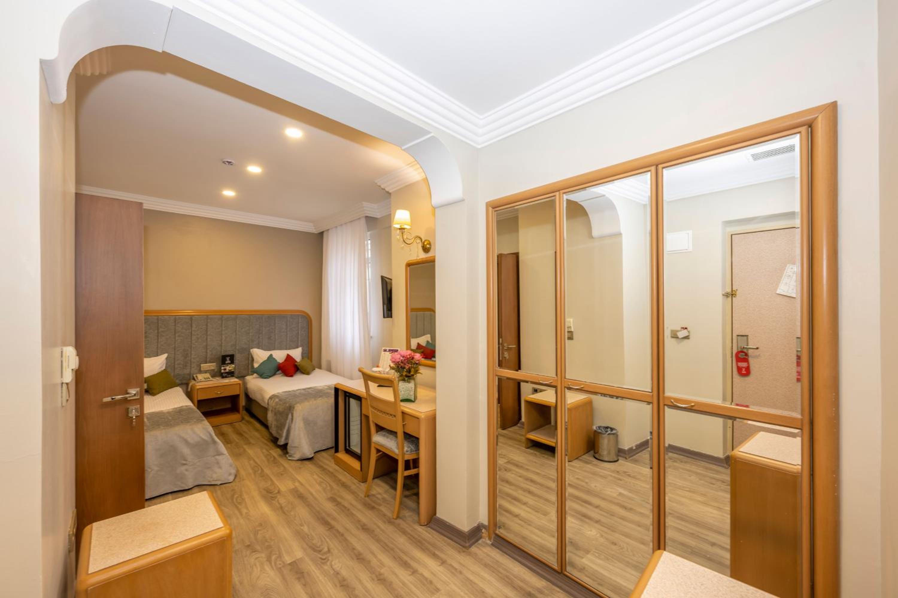 Grand Anka Hotel - Image 19