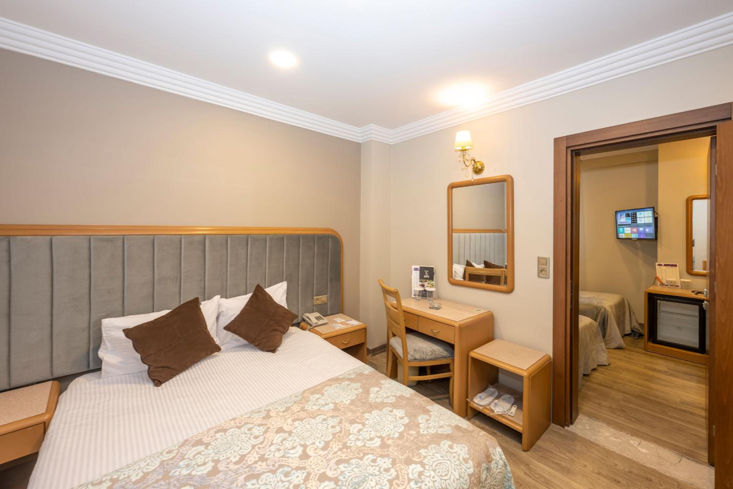 Grand Anka Hotel - Image 17