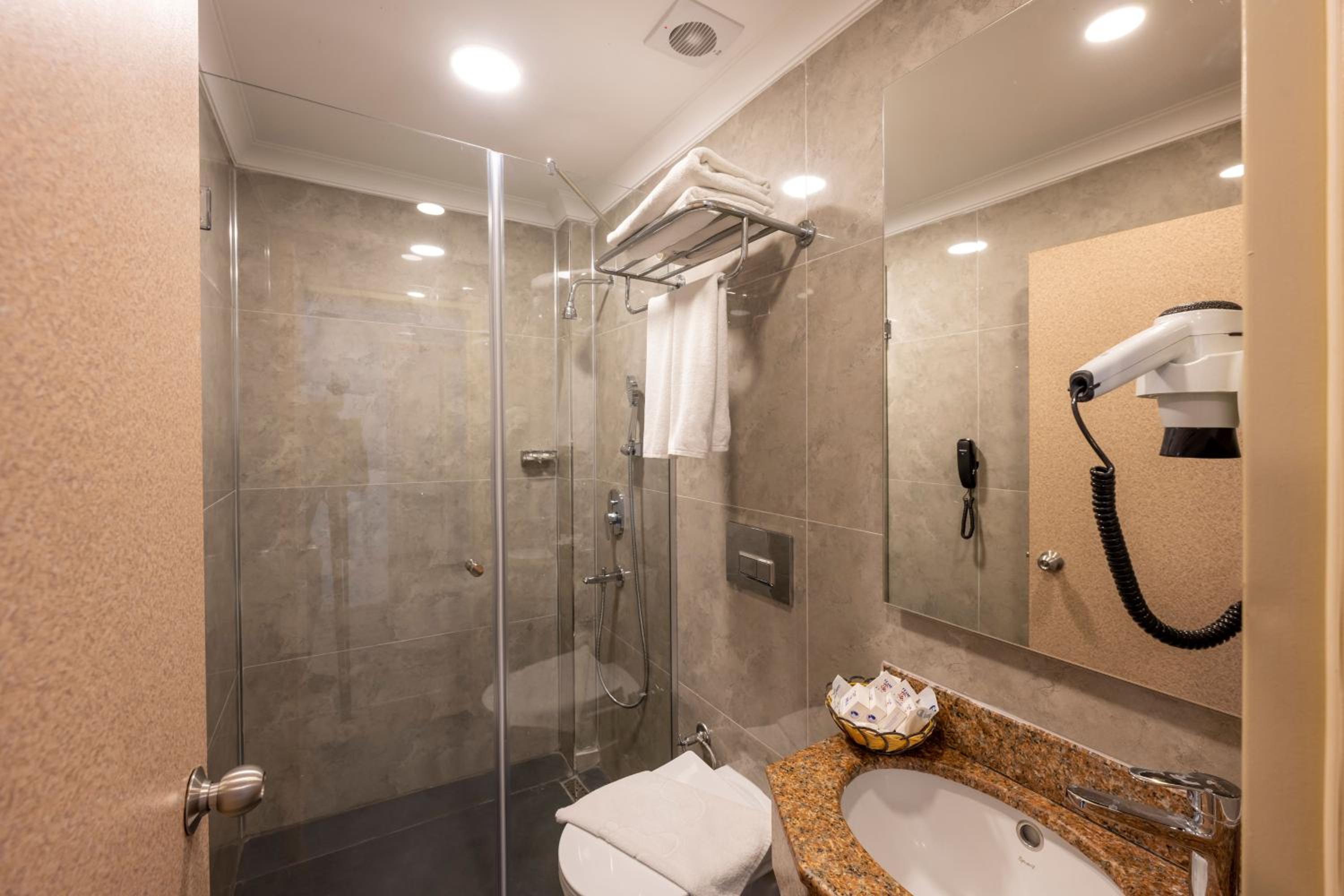 Grand Anka Hotel - Image 24