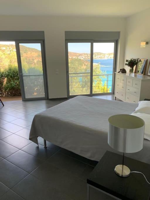 Villa Nafsika stunning view on the Aegean Sea