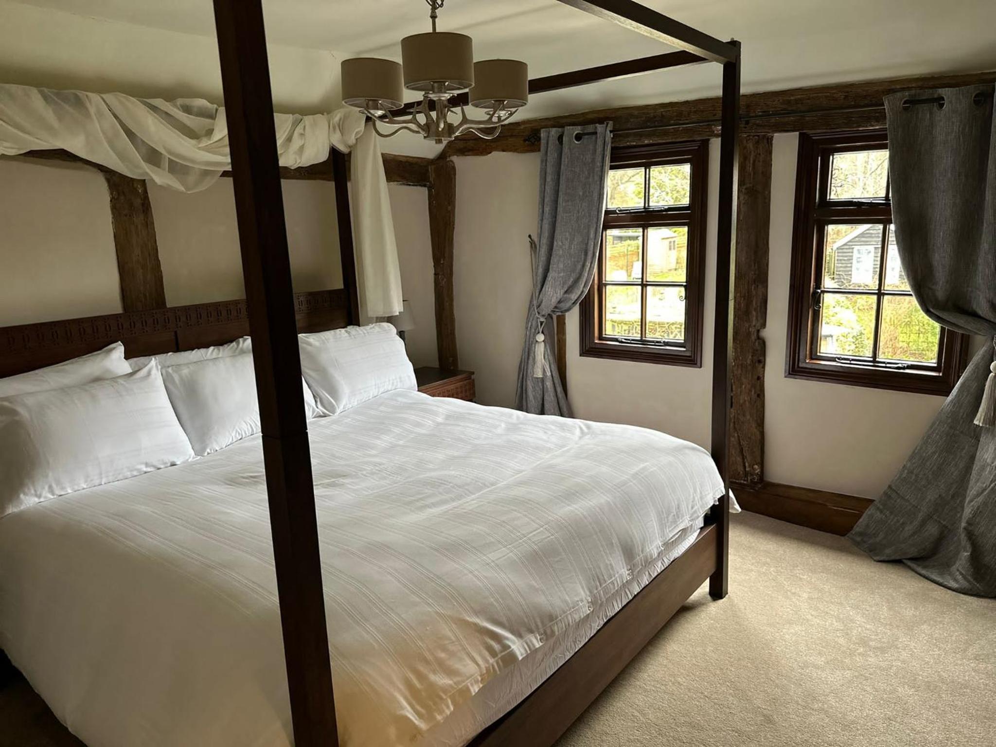 Arms Cottage