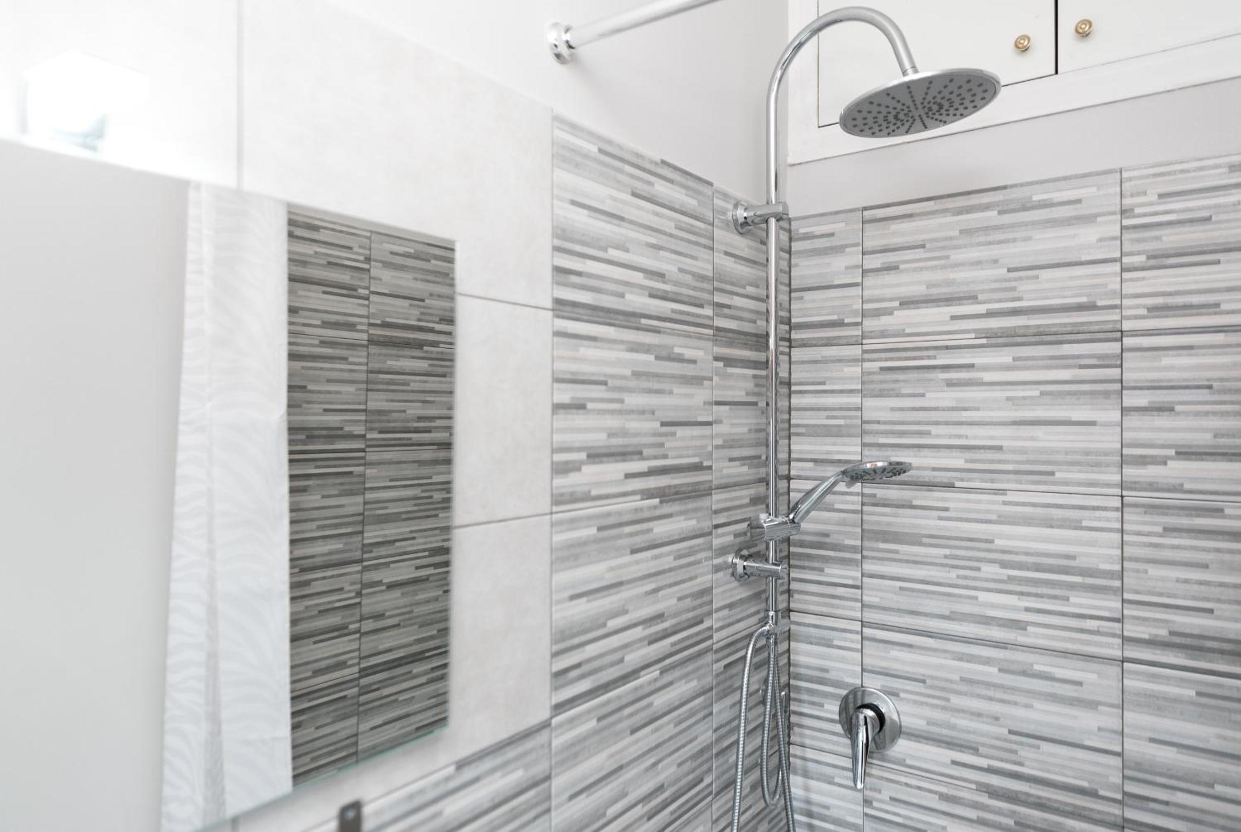 Travelershome Ciampino&Morena GuestHouse