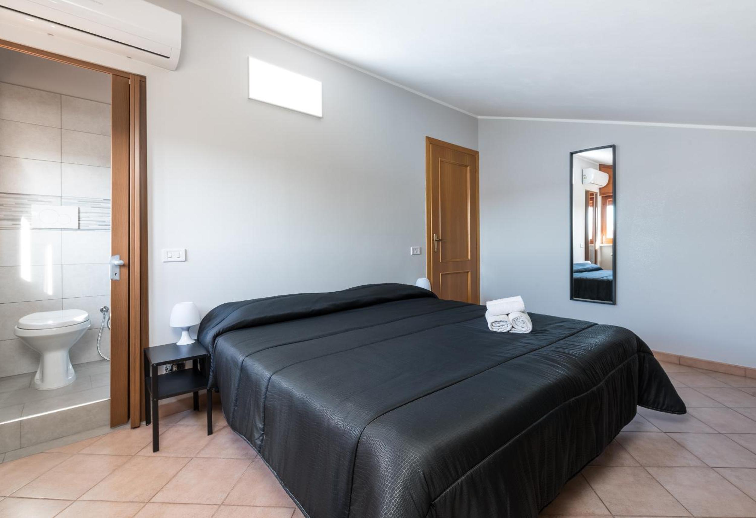 Travelershome Ciampino&Morena GuestHouse