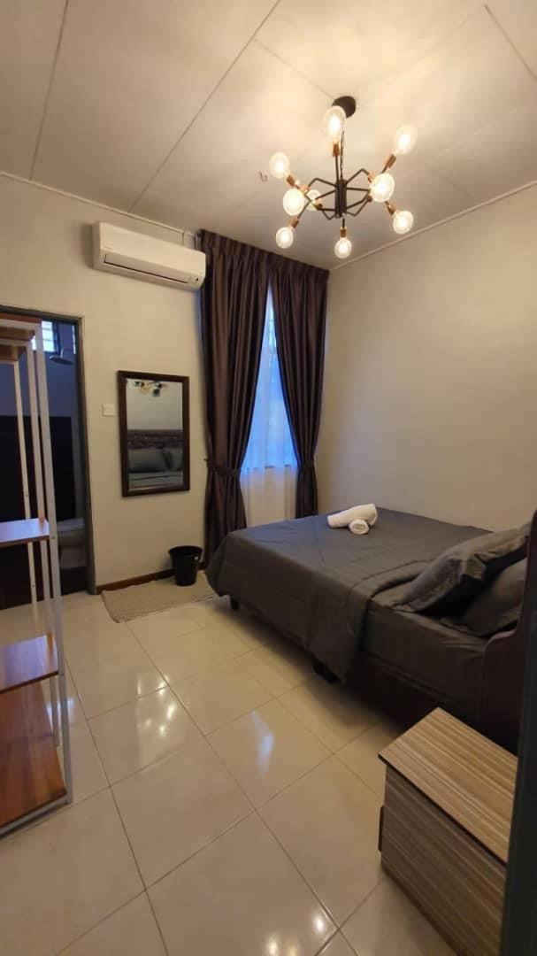 Maryam Homestay