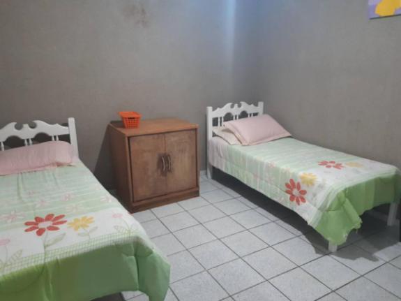 Casa na praia com piscina, churrasqueira e sinucão