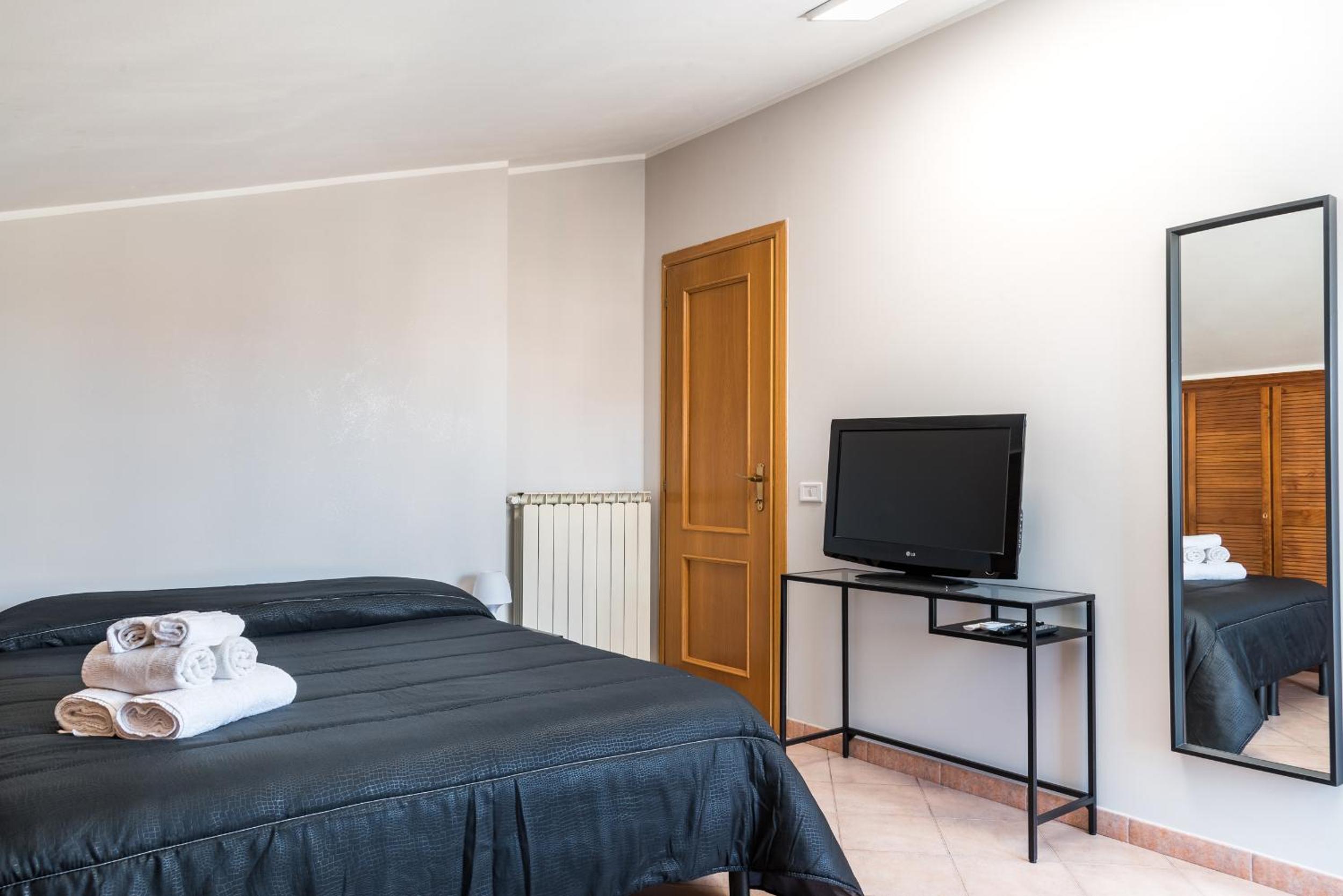 Travelershome Ciampino&Morena GuestHouse