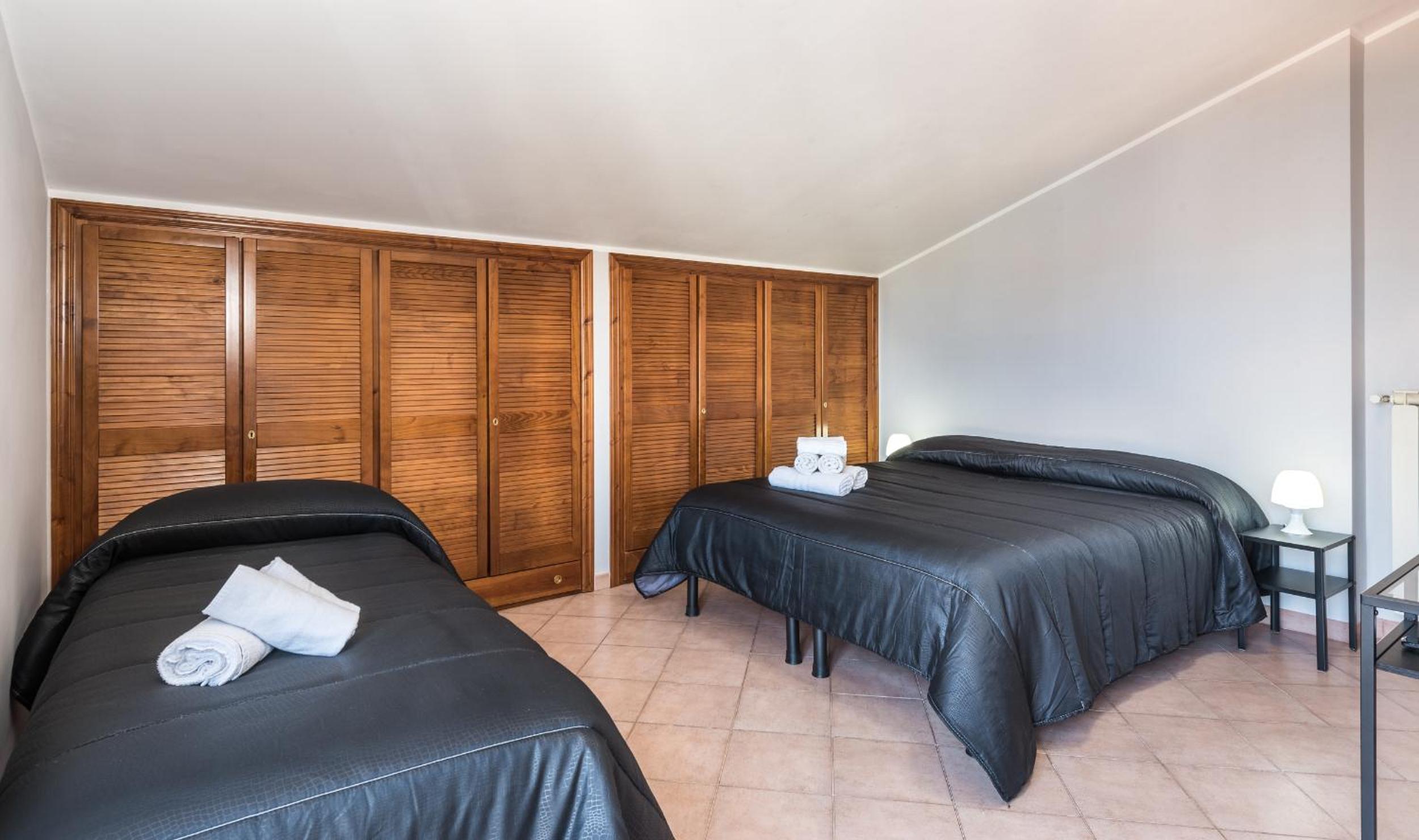 Travelershome Ciampino&Morena GuestHouse