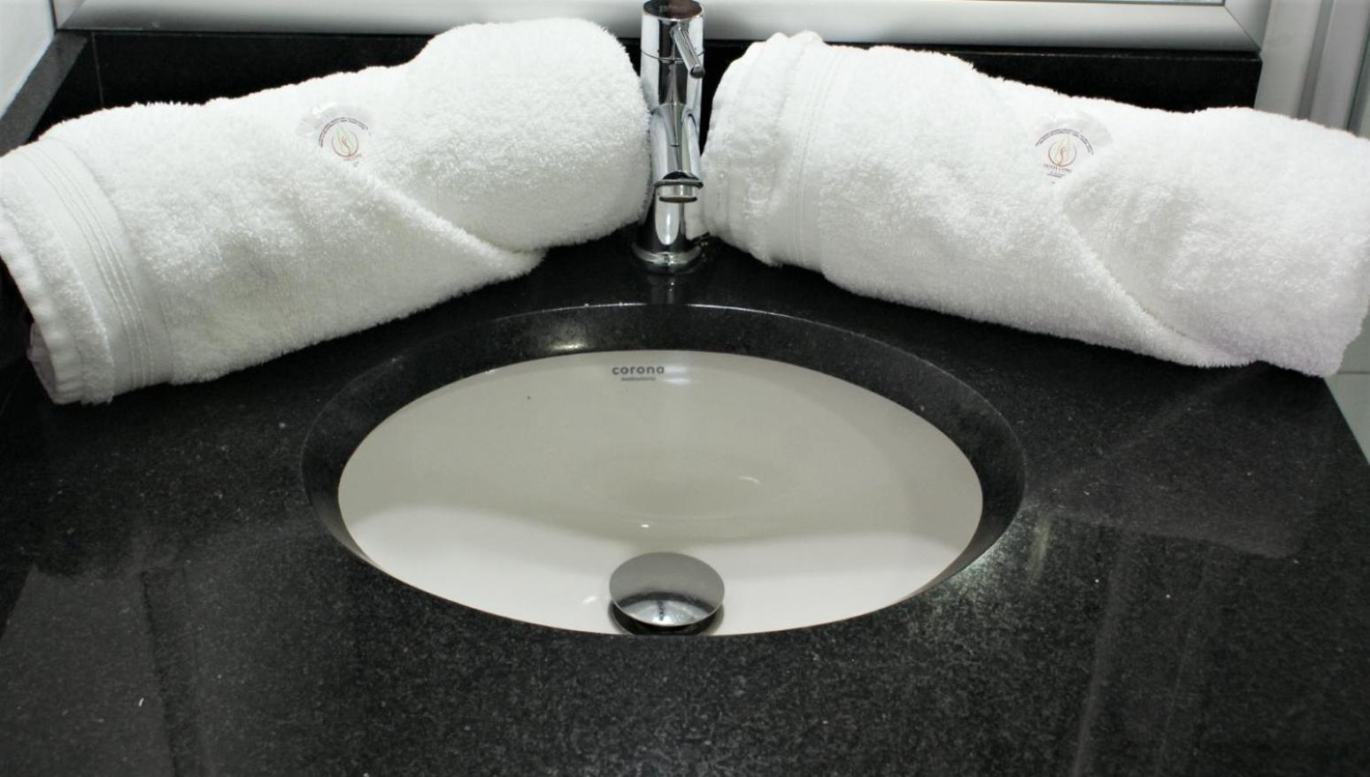 Hotel CGH Bogota Airport - Property Image 4