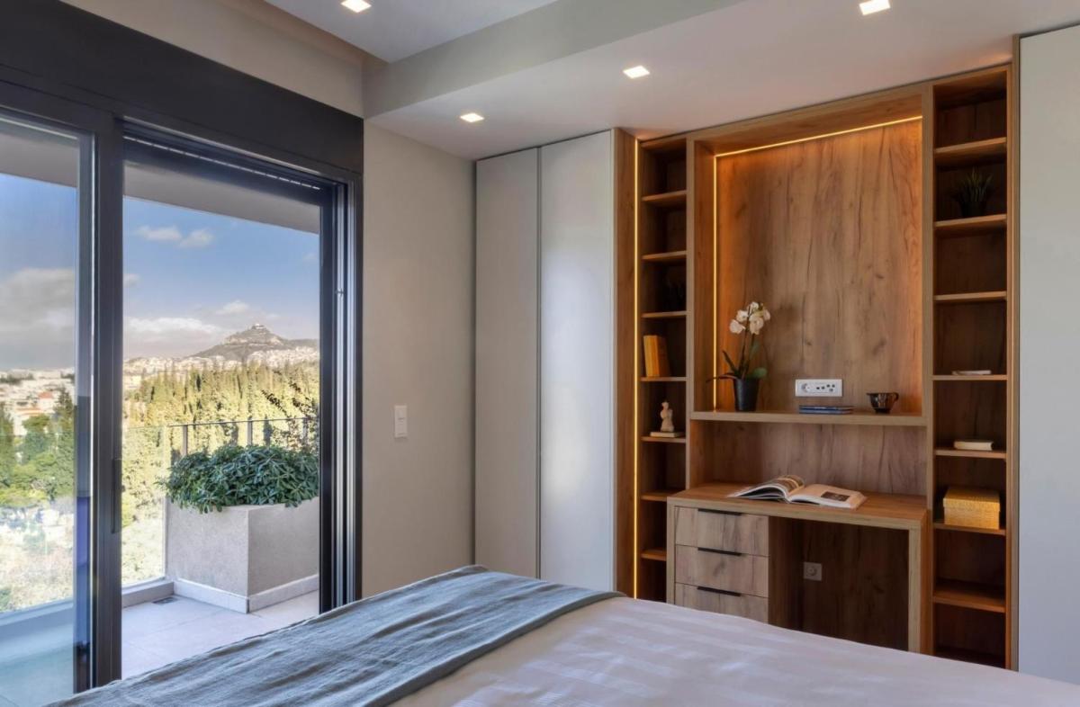 Elegant Penthouse with Acropolis View