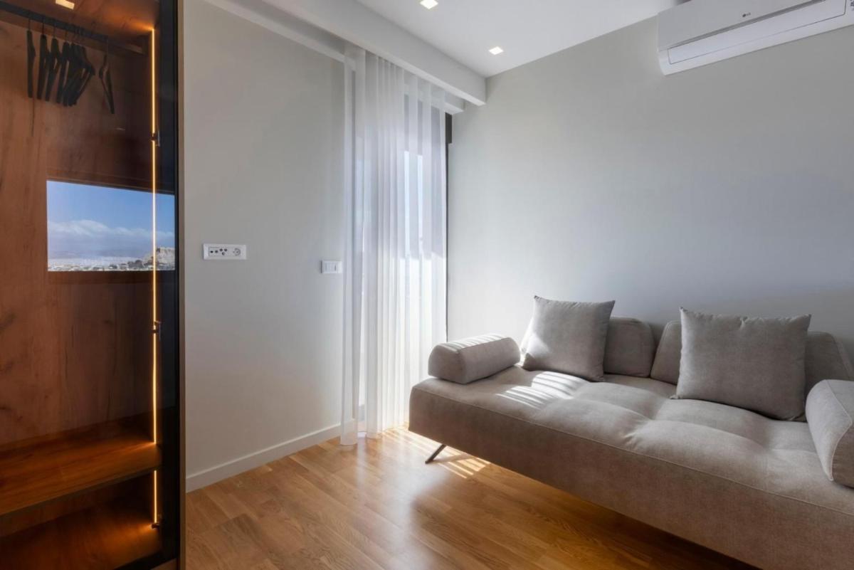 Elegant Penthouse with Acropolis View
