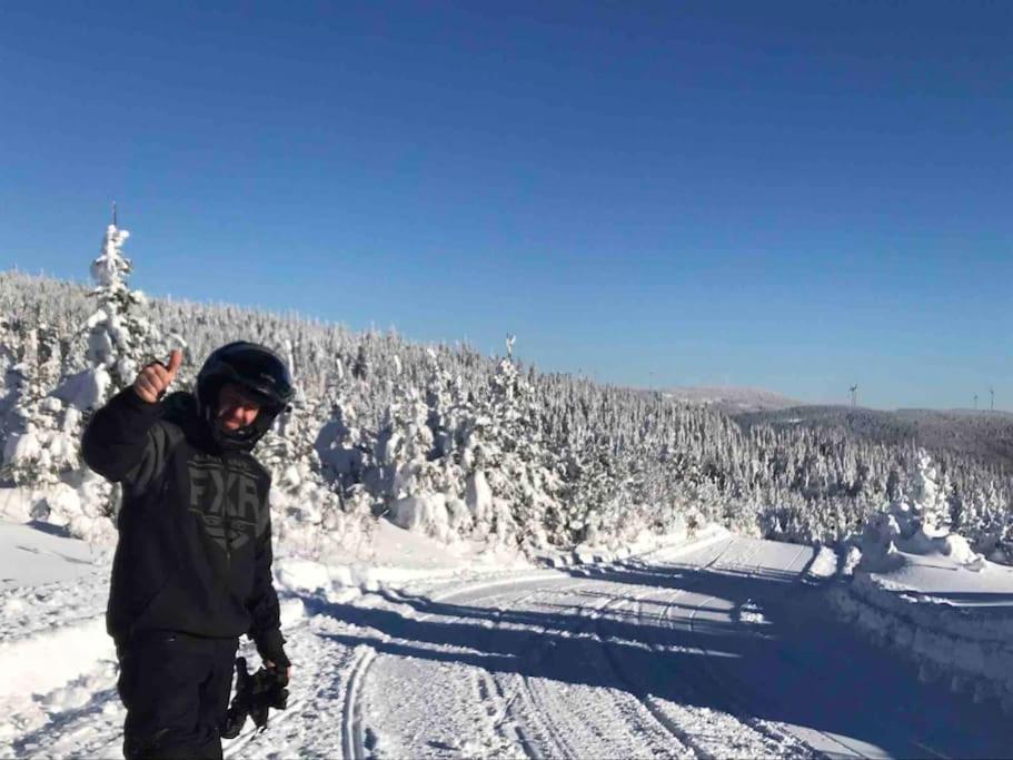 Le Monk ,chalet, motoneige, quad ,nature, randonné pédestre