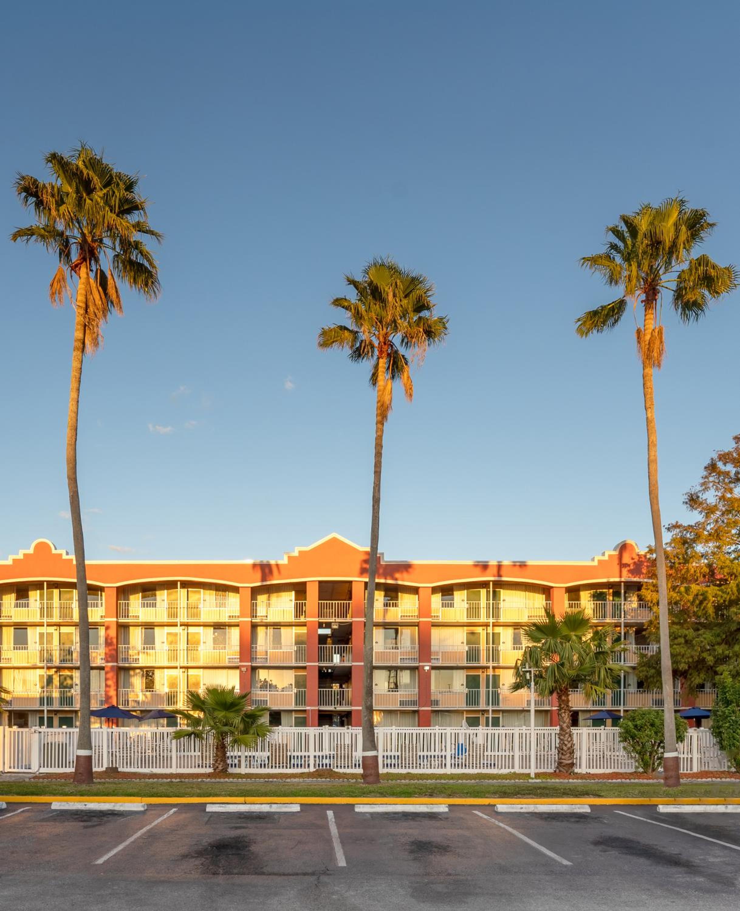 Baymont by Wyndham Orlando North Millenia