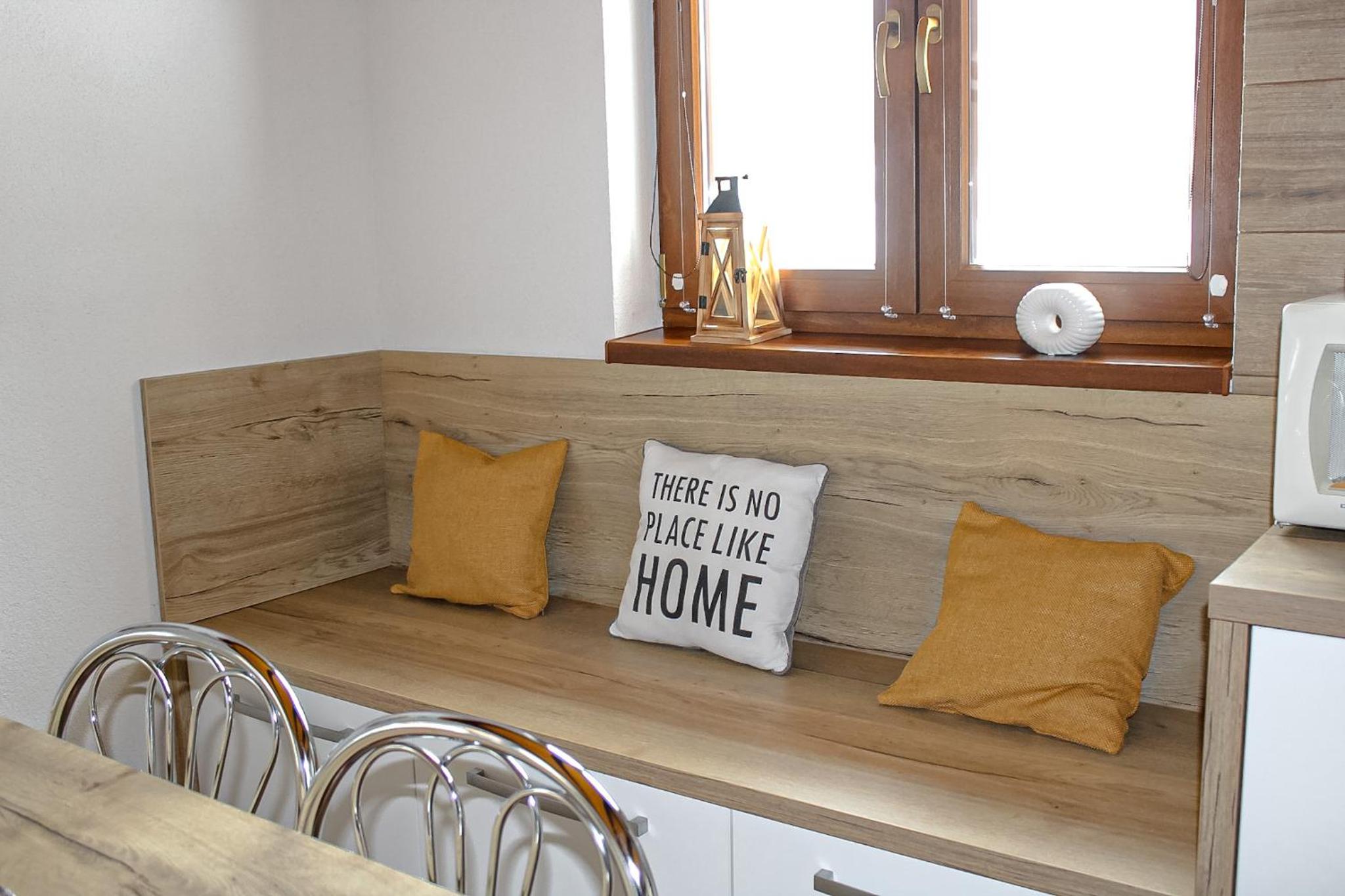 Chata Holder view 5