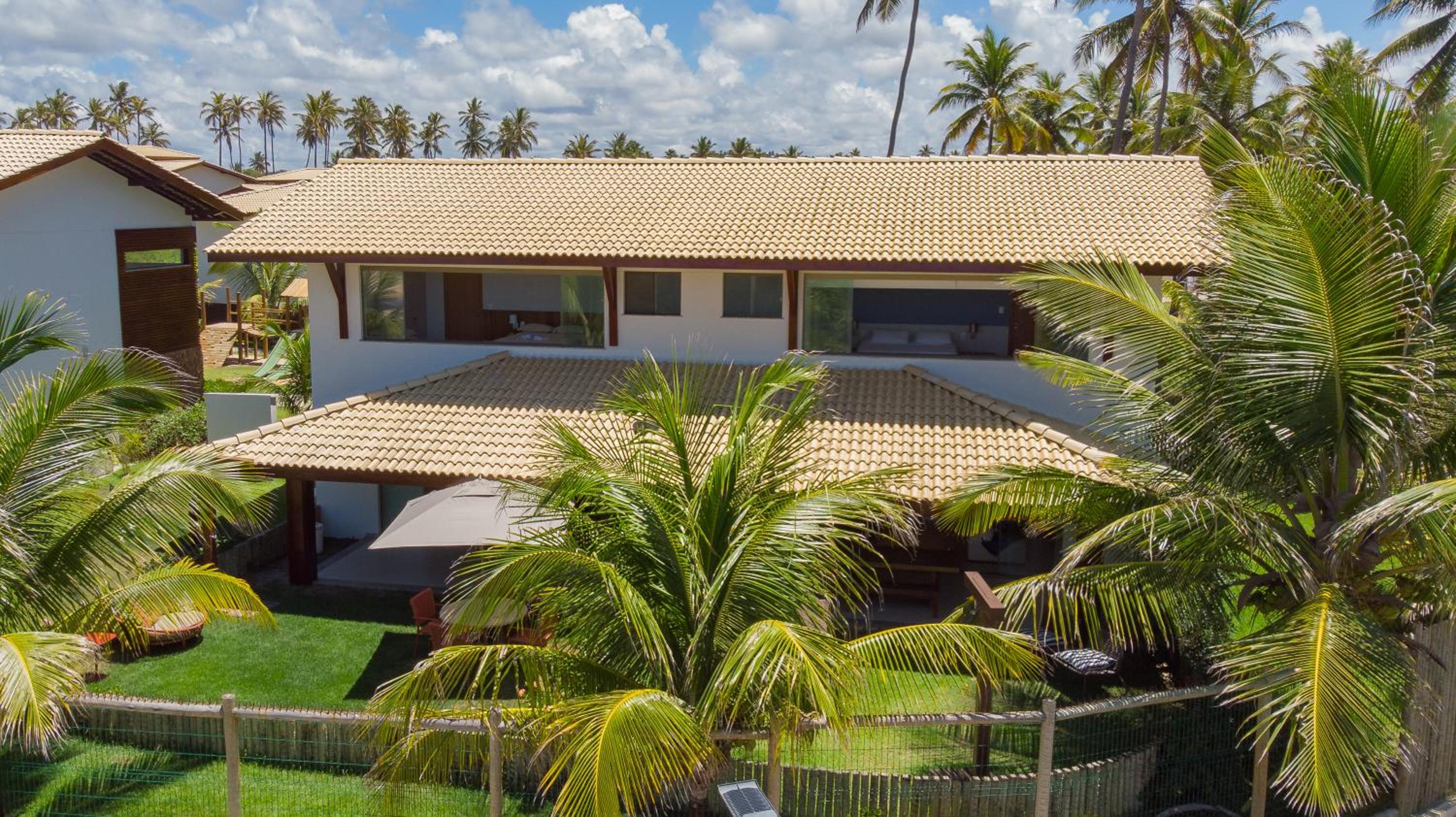 3-bedroom bungalow with garden in Imbassaí