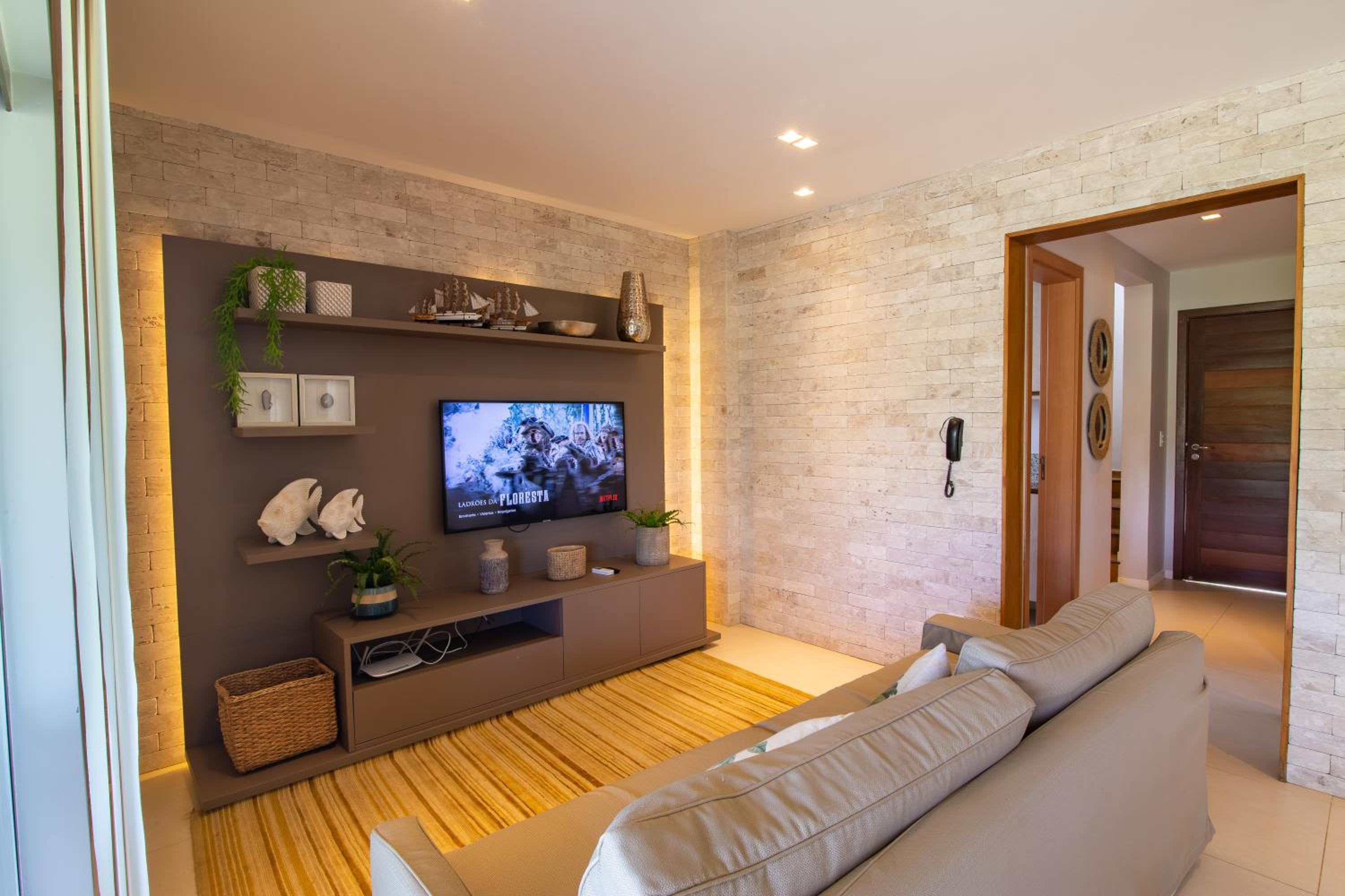 3-bedroom bungalow with garden in Imbassaí