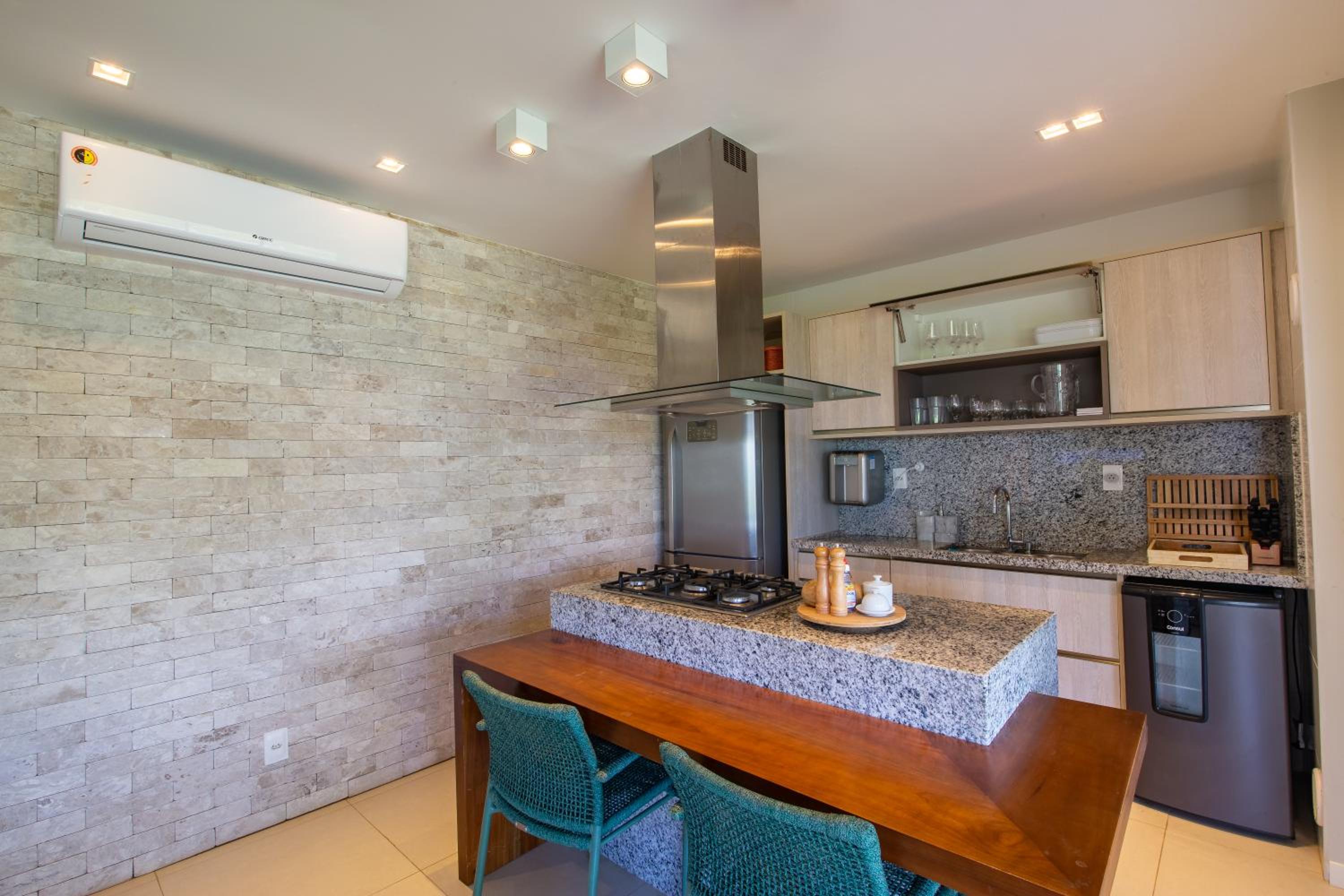 3-bedroom bungalow with garden in Imbassaí