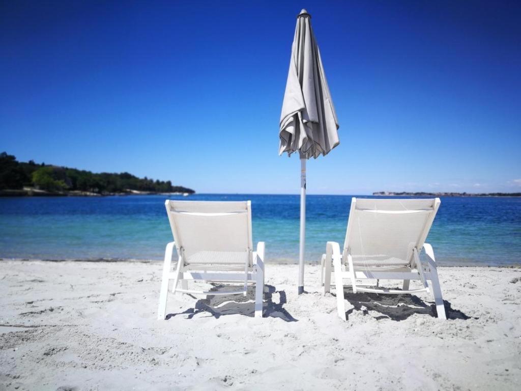 Albatross Mobile Homes on Valamar Camping Lanterna view 3