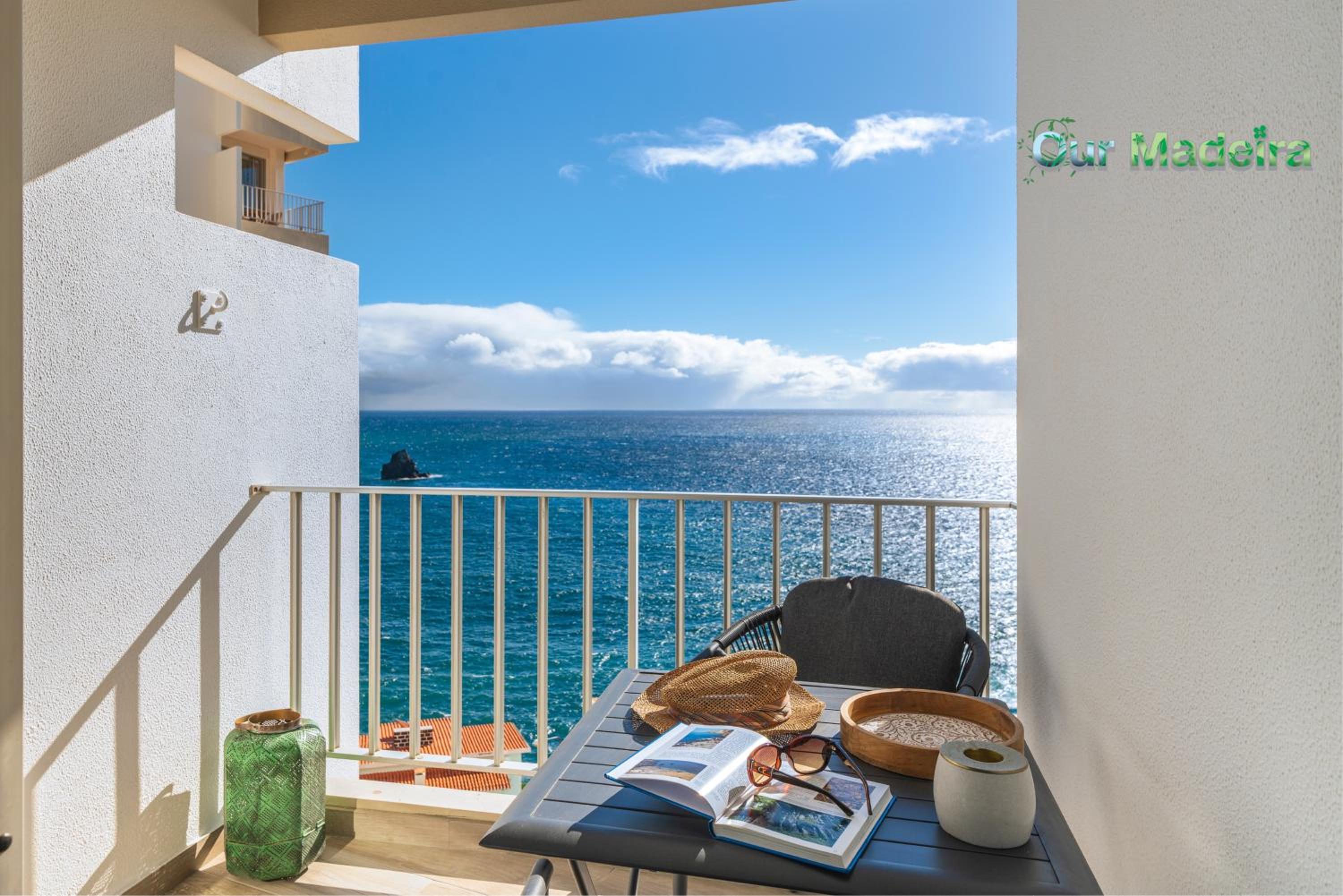 Premium quiet apt Funchal seafront Oceanbreeze view 5