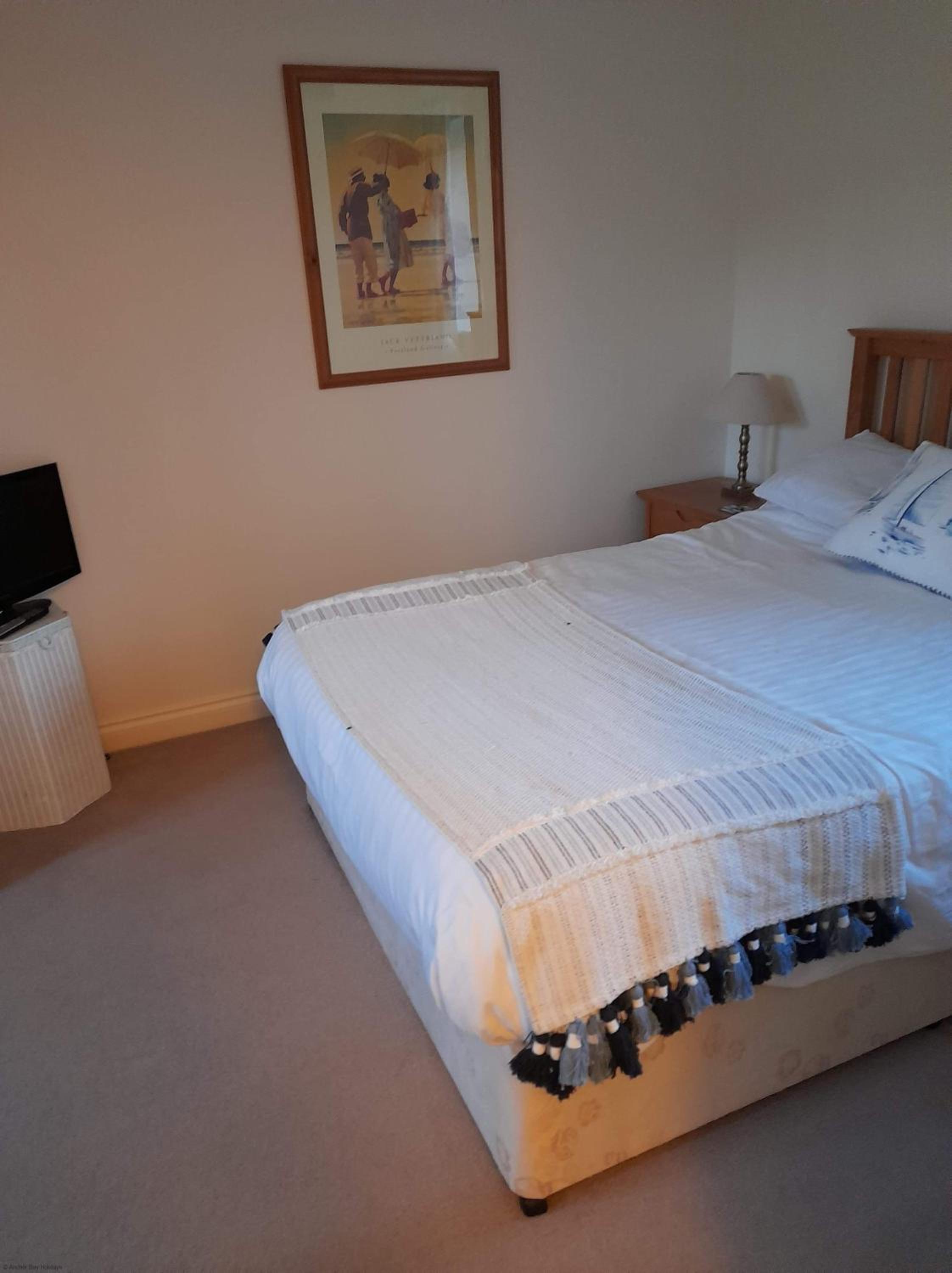Snowdrop Cottage - Part of the The Bay Filey Holiday Village with pool, gym and direct beach access, pub, restaurant, tennis and meadows walks