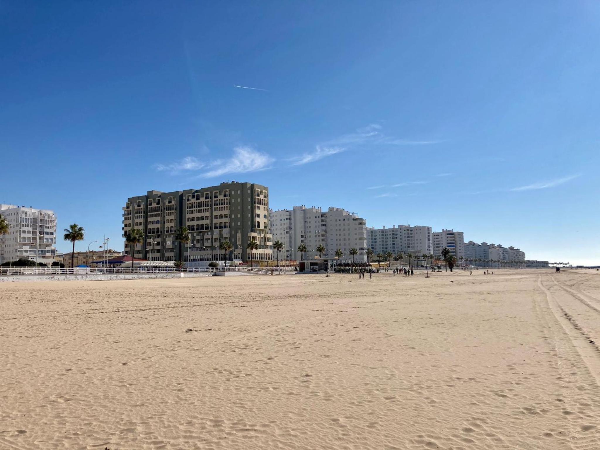 ÁTICO VALDELAGRANA PLAYA - Aire Acondicionado y Piscina