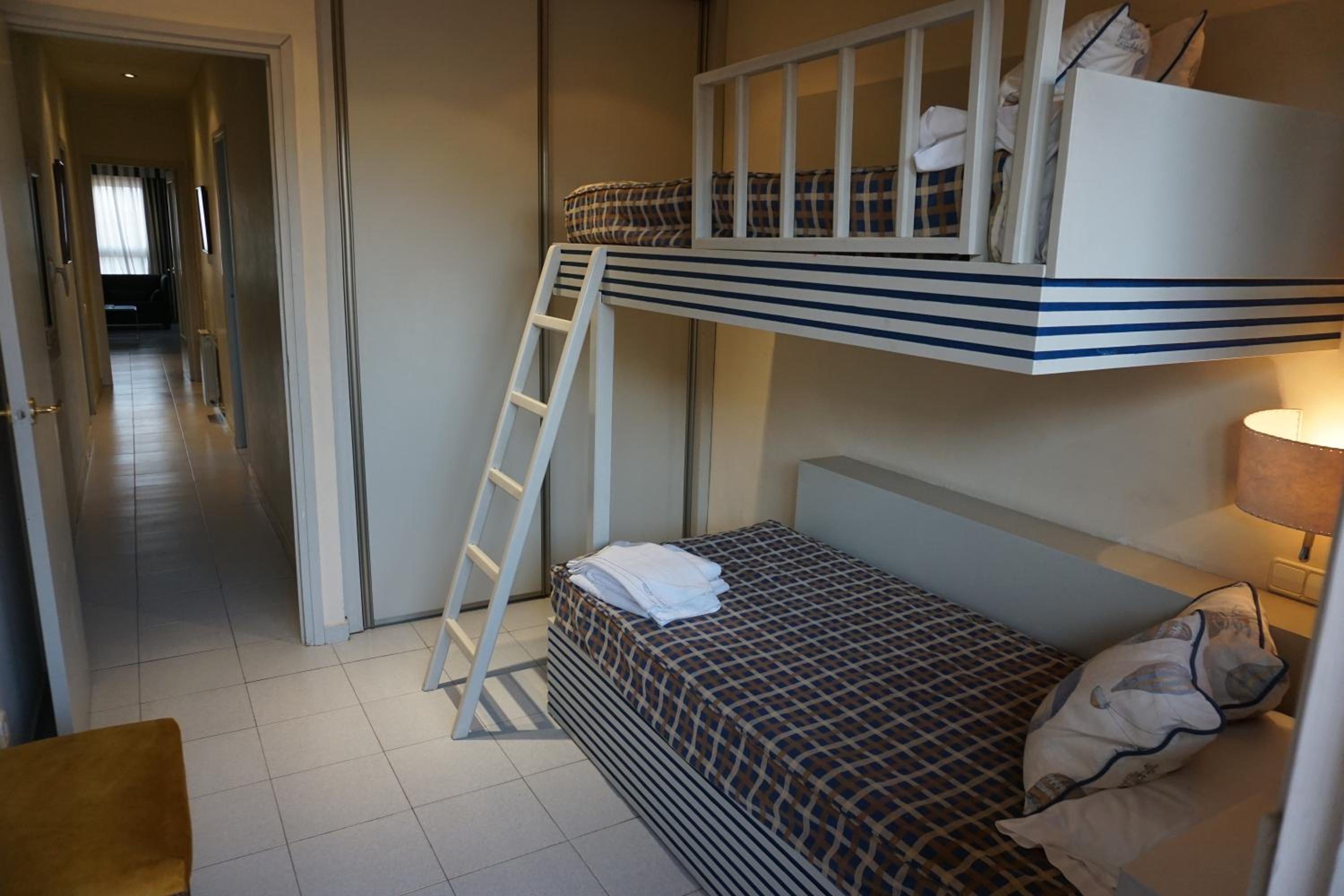 Apartaments Sant Jordi Girona 97