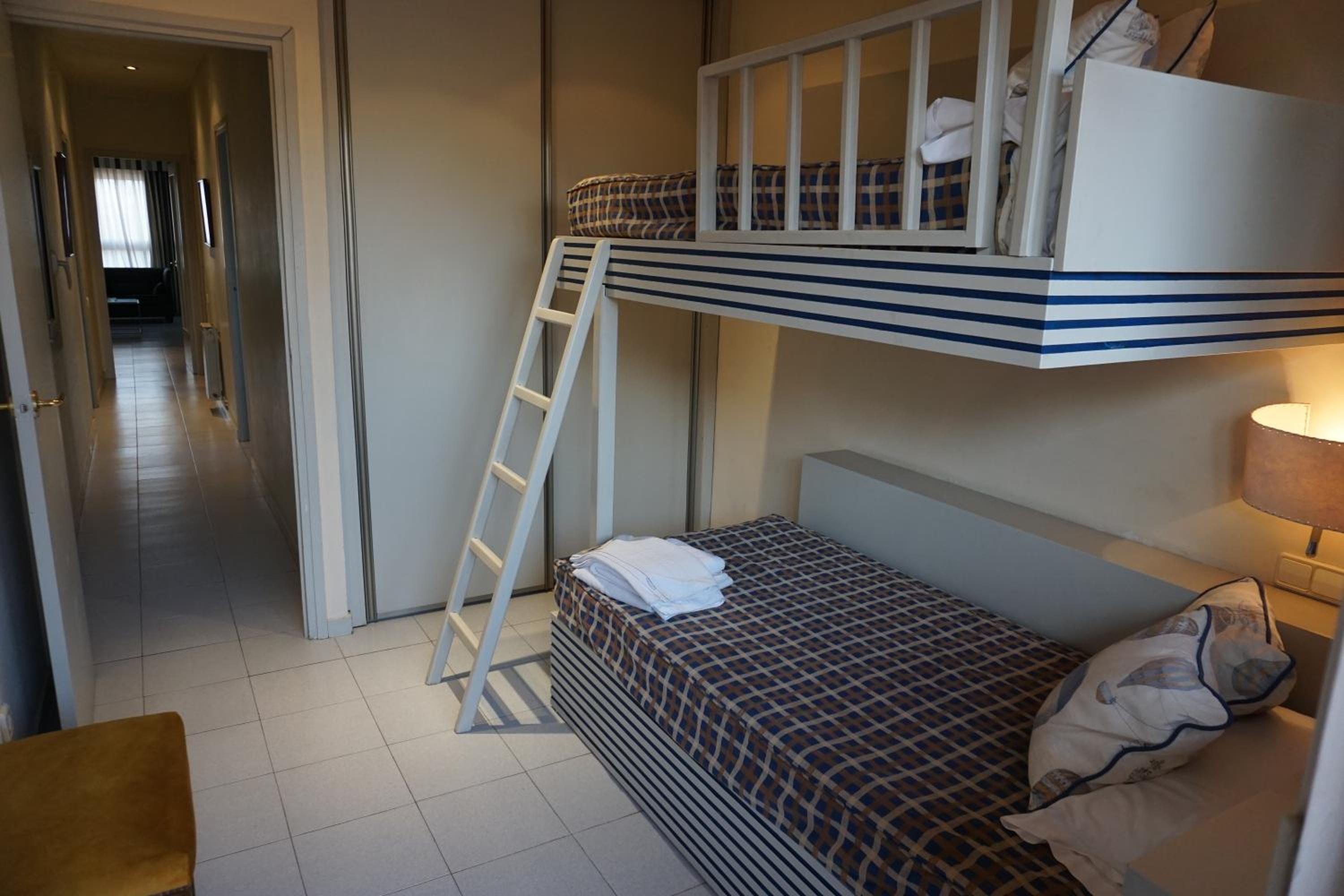 Apartaments Sant Jordi Girona 97
