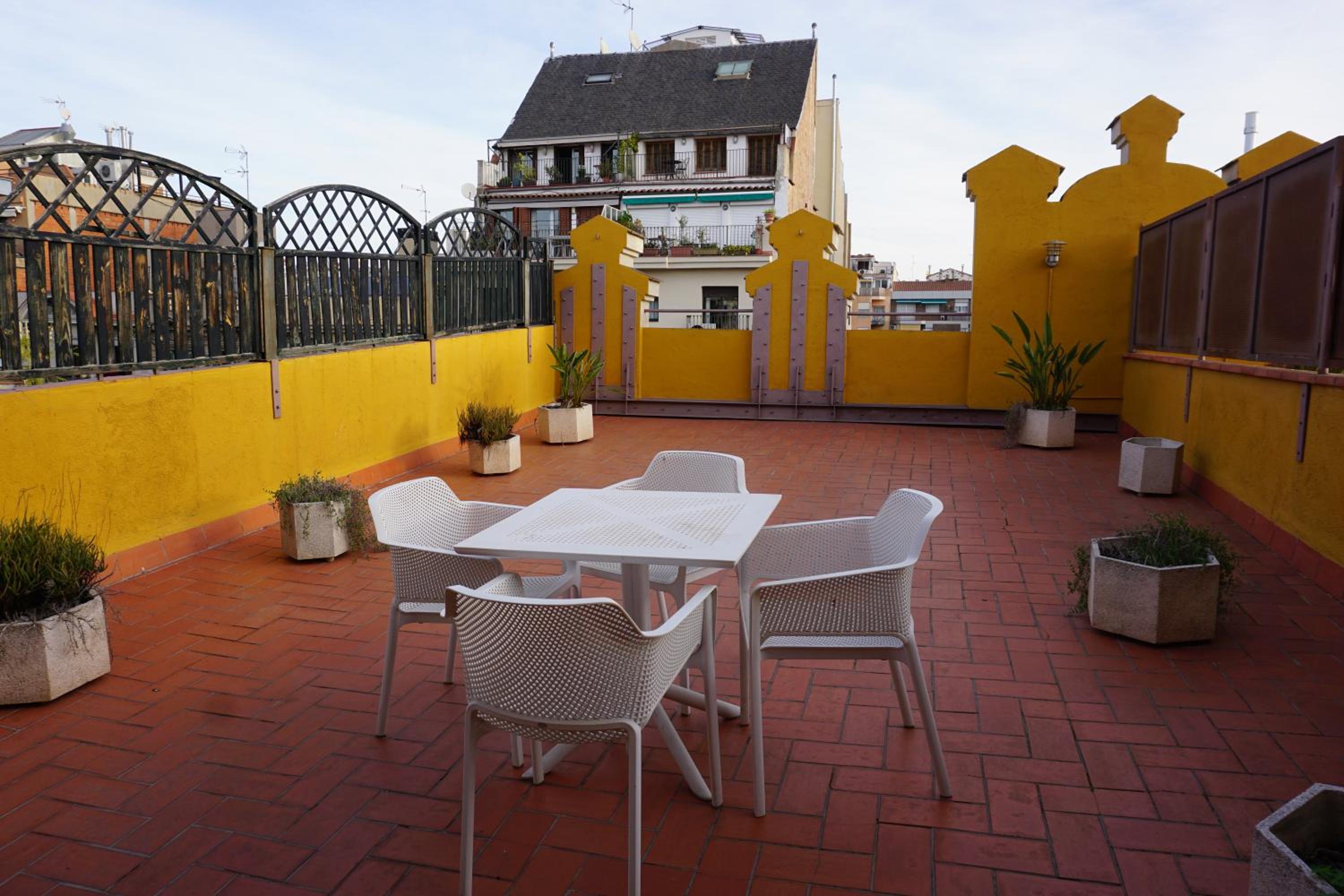 Apartaments Sant Jordi Girona 97