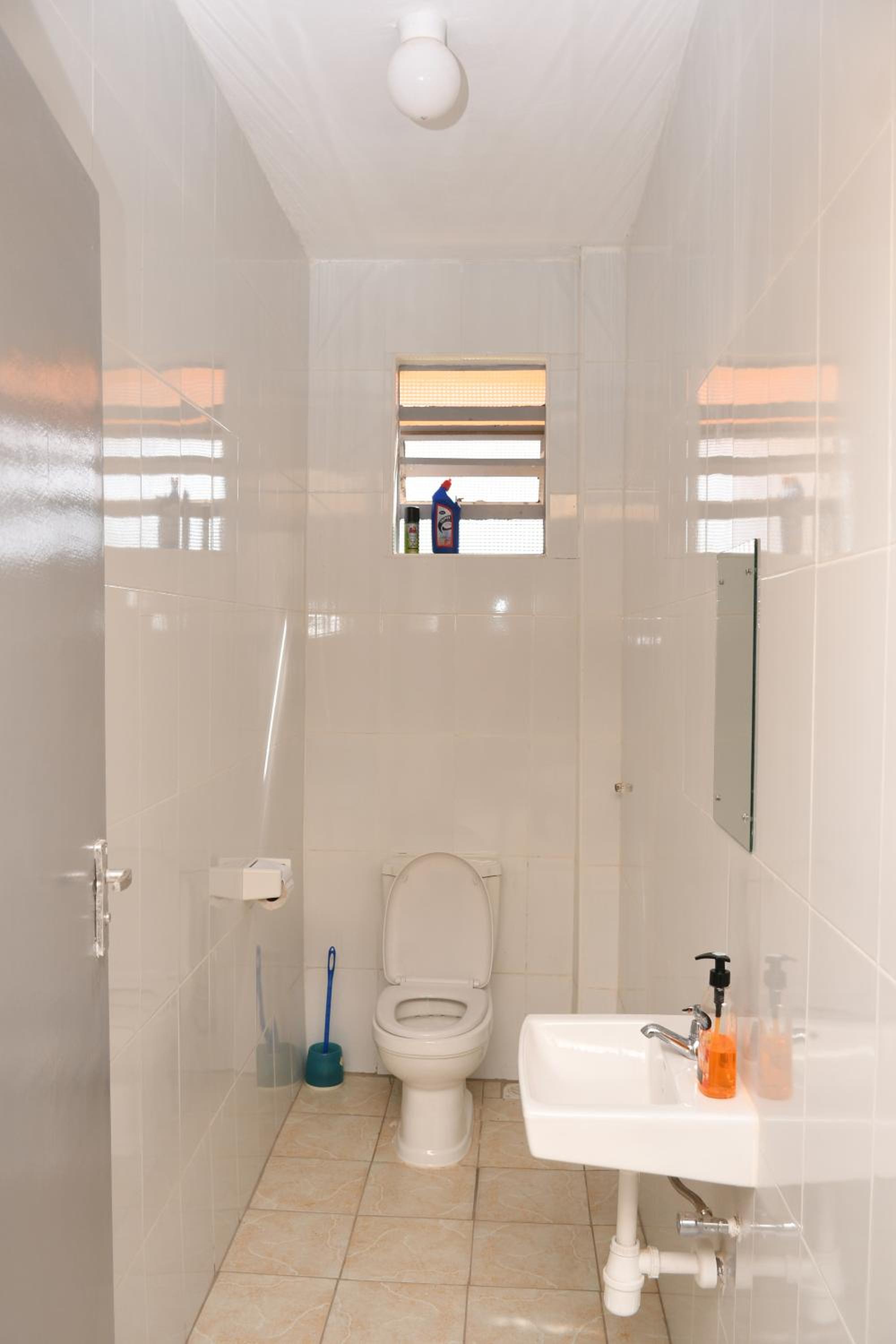Apartment Sleeps 4 with Two Bathrooms view 2