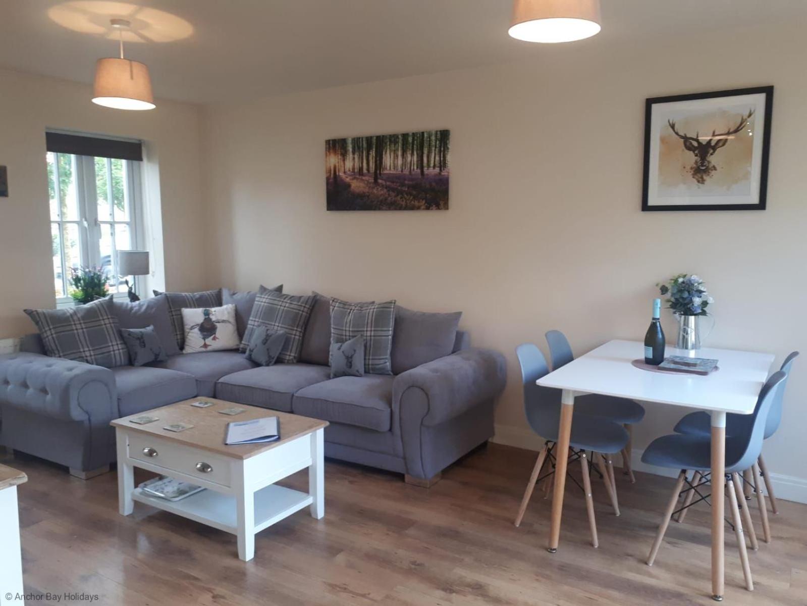 Bluebell Cottage - Part of the The Bay Filey Holiday Village with pool, gym and direct beach access, pub, restaurant, tennis and meadows walks