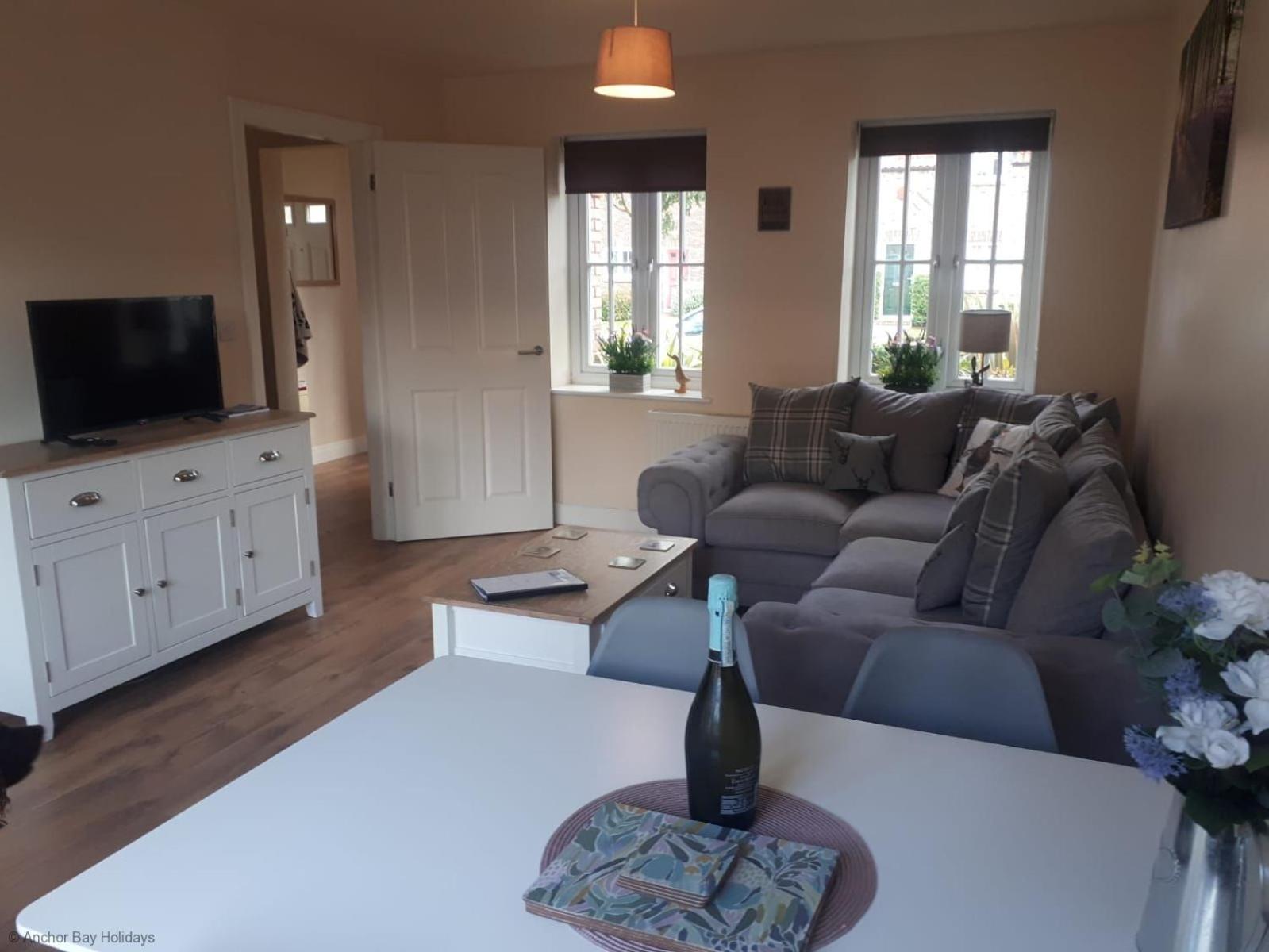 Bluebell Cottage - Part of the The Bay Filey Holiday Village with pool, gym and direct beach access, pub, restaurant, tennis and meadows walks