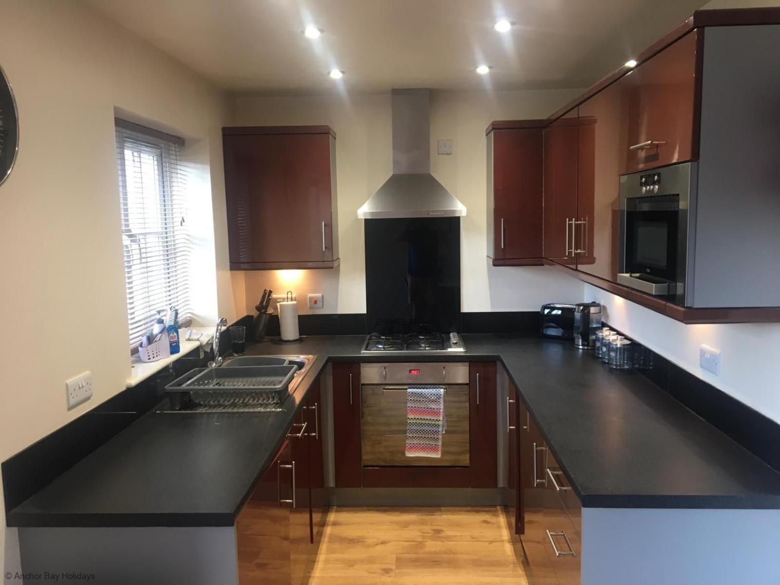 Bluebell Cottage - Part of the The Bay Filey Holiday Village with pool, gym and direct beach access, pub, restaurant, tennis and meadows walks