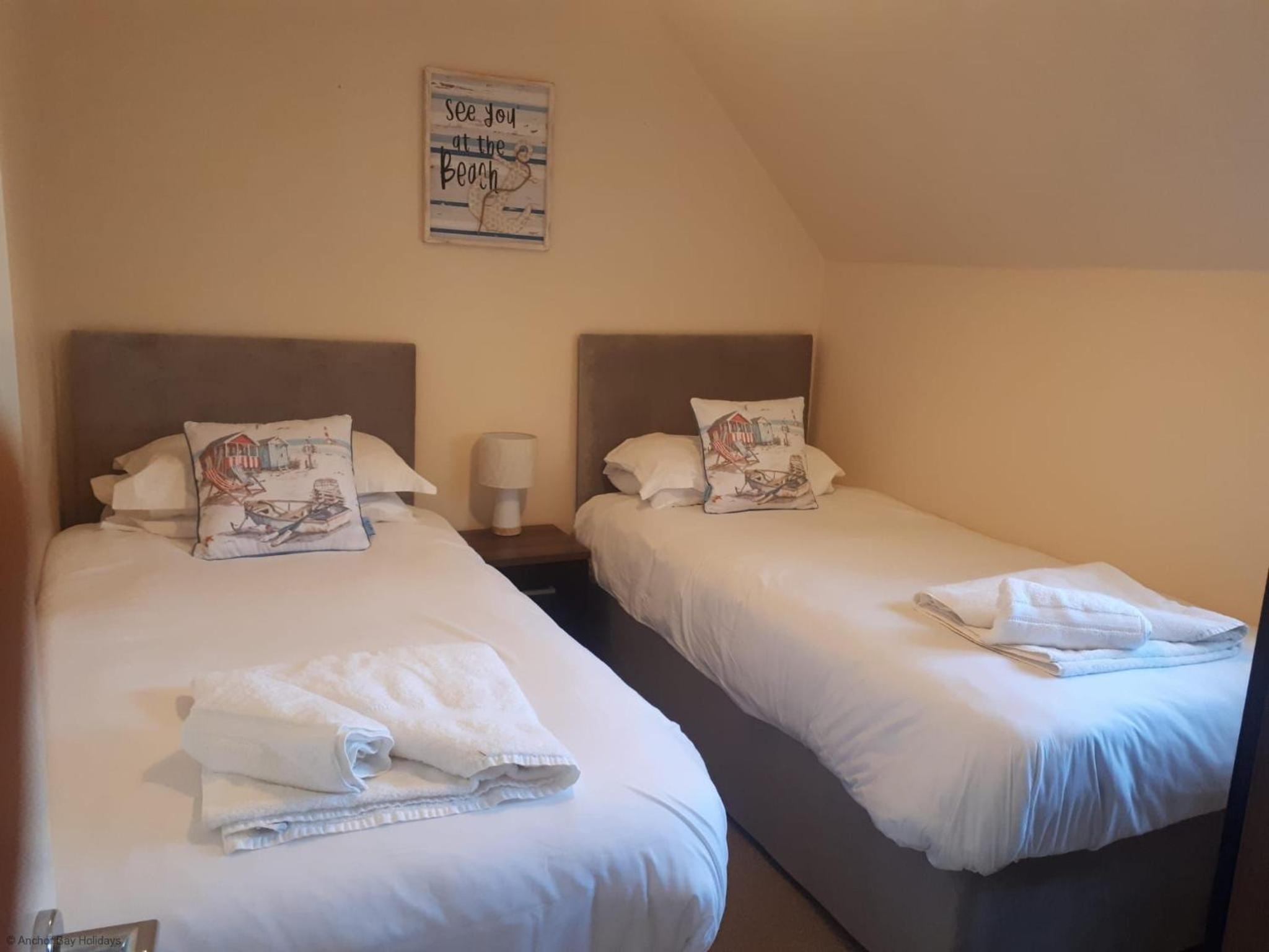 Bluebell Cottage - Part of the The Bay Filey Holiday Village with pool, gym and direct beach access, pub, restaurant, tennis and meadows walks