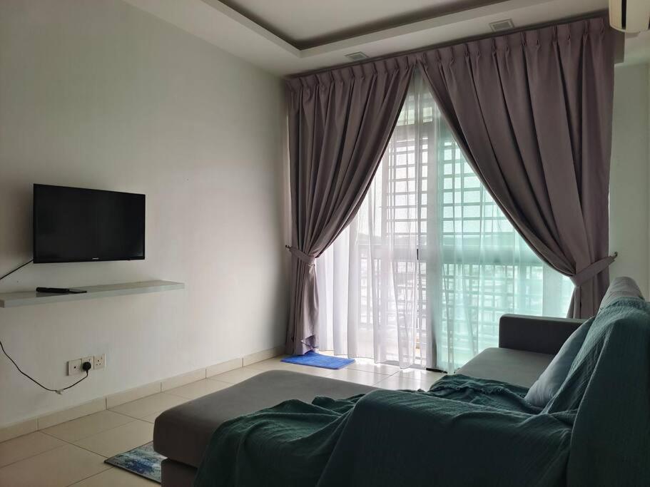 0505 The Garden Residences wifiNetflix By STAY