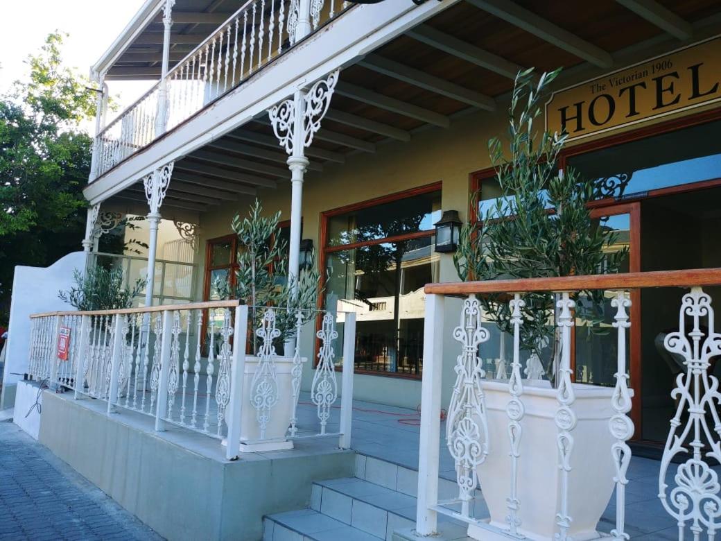 The Vic 1906 Self Catering Units