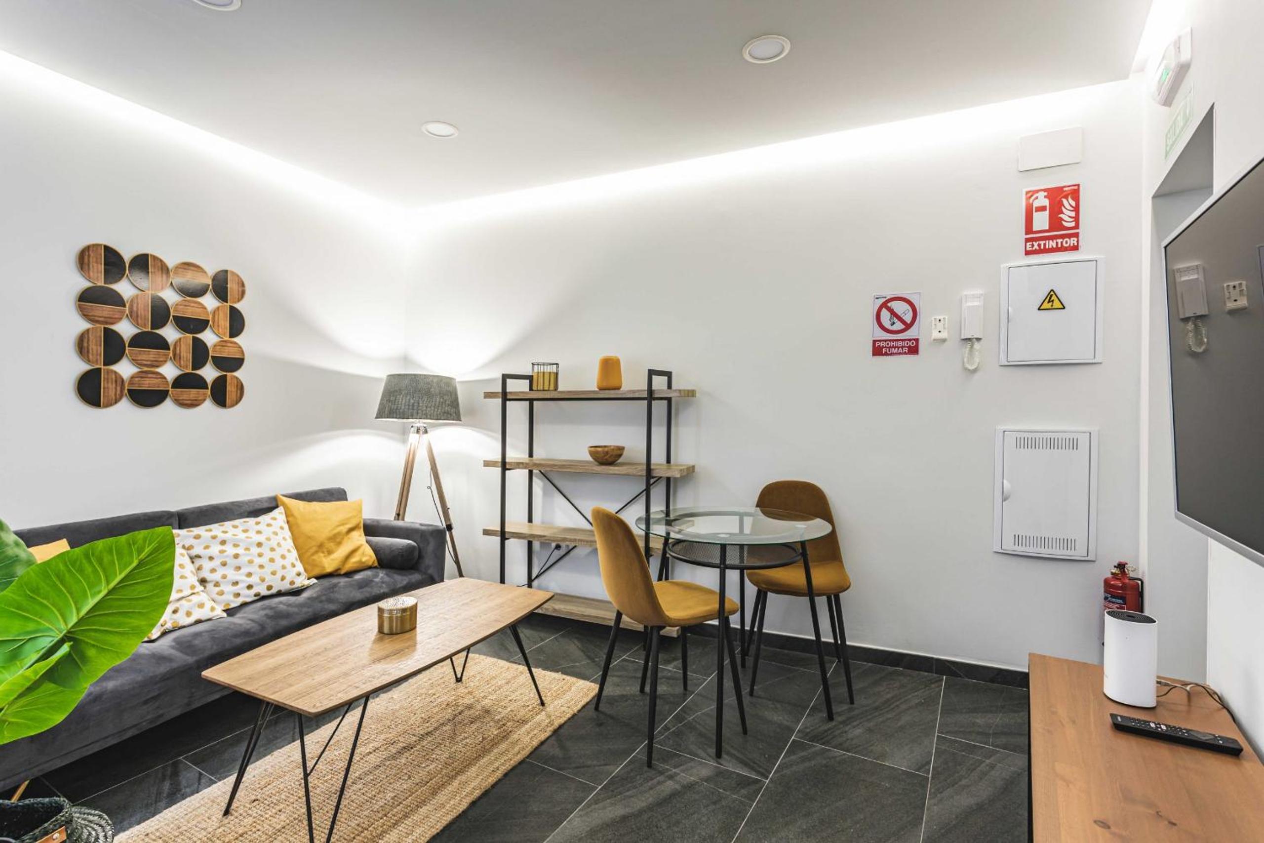 Apartamentos Cáceres Central Suites