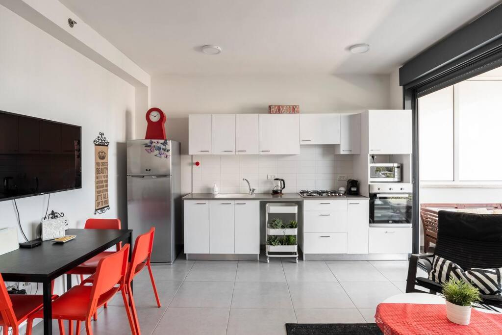 Sunny Luxury Apartments view 5