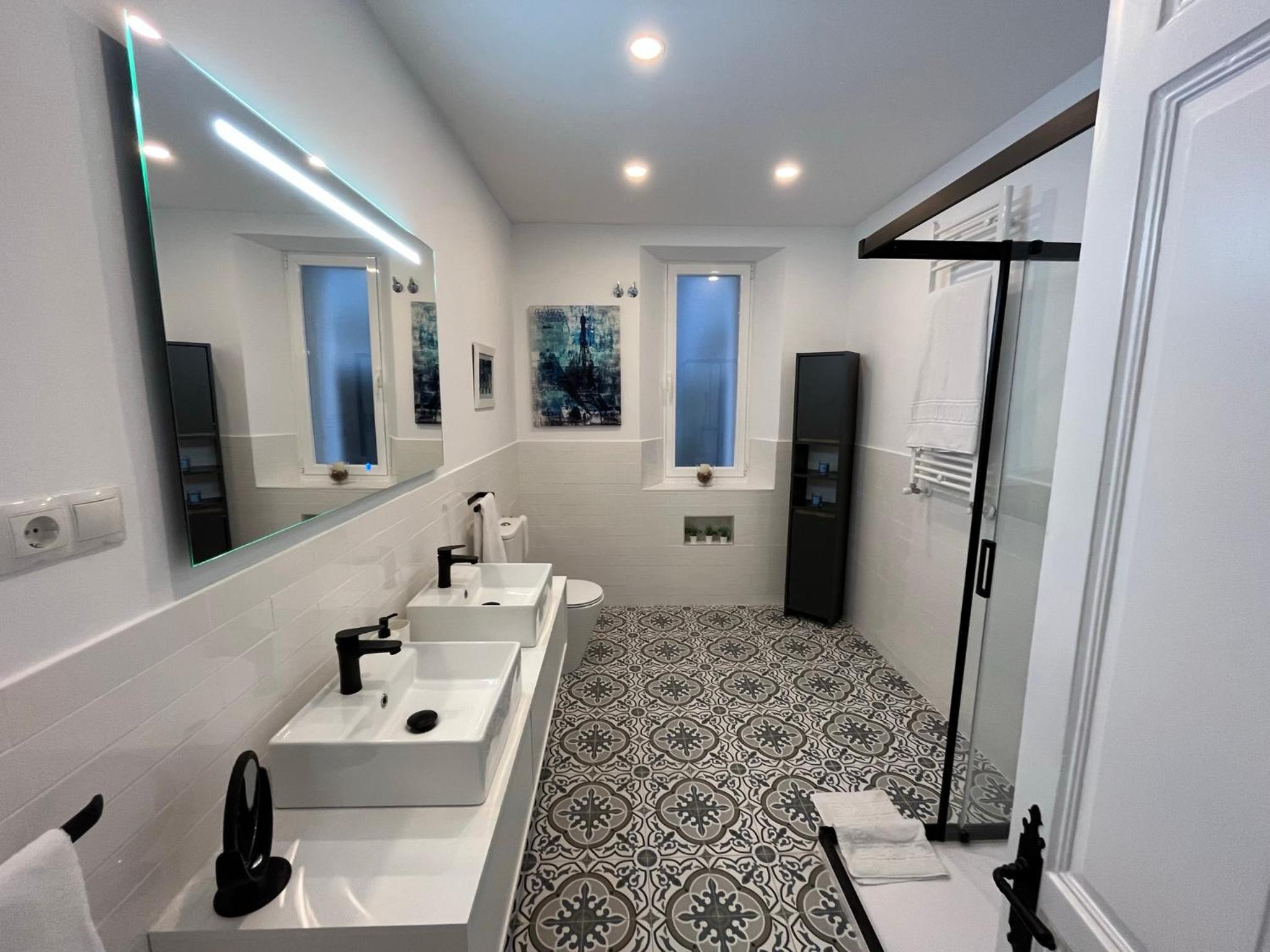 Casa Vizcaya, Casa rural para grupos de hasta 20 personas en Lanestosa, ideal para reuniones y celebraciones tranquilas