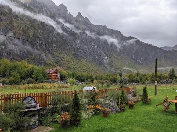 Guesthouse Mehmeti