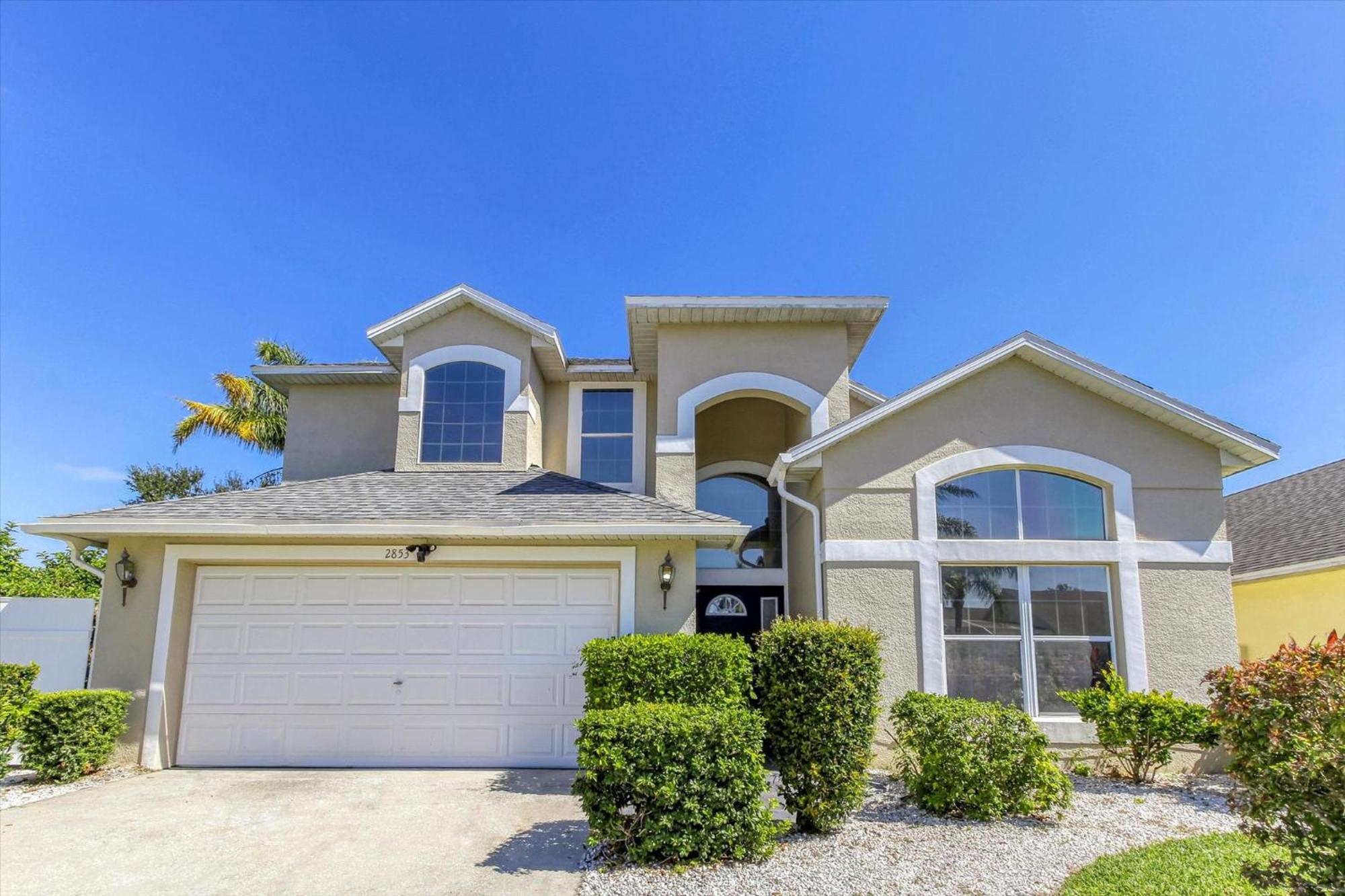Large Home-Private Pool, Spa, and Pet Friendly Sleeps 12