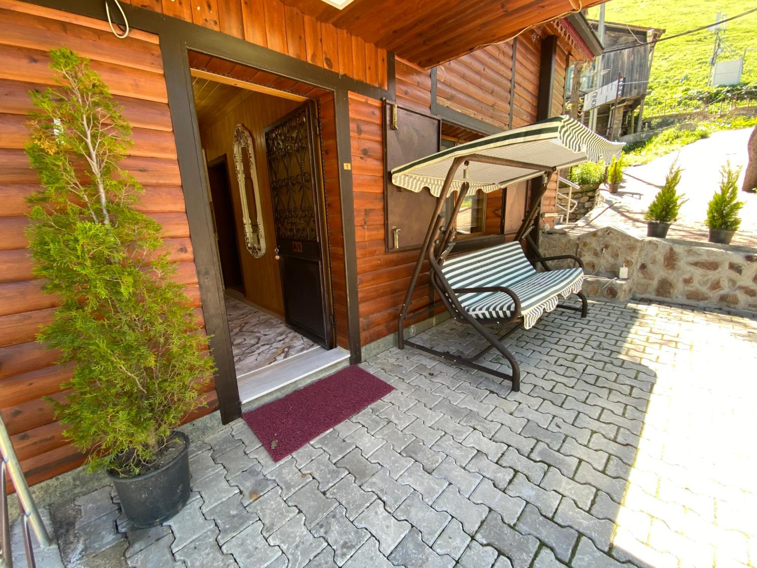 Yüce Suite