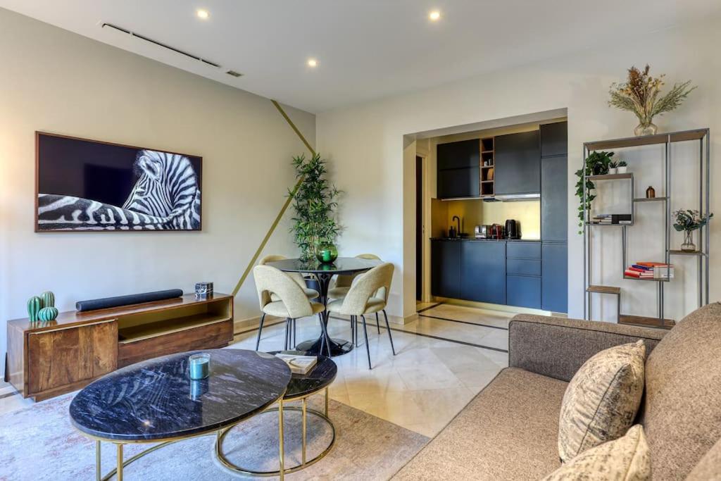 Montaigne Executive Suite
