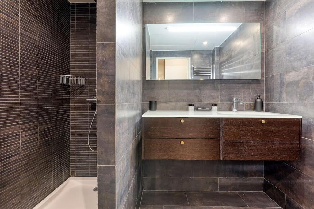 Montaigne Executive Suite