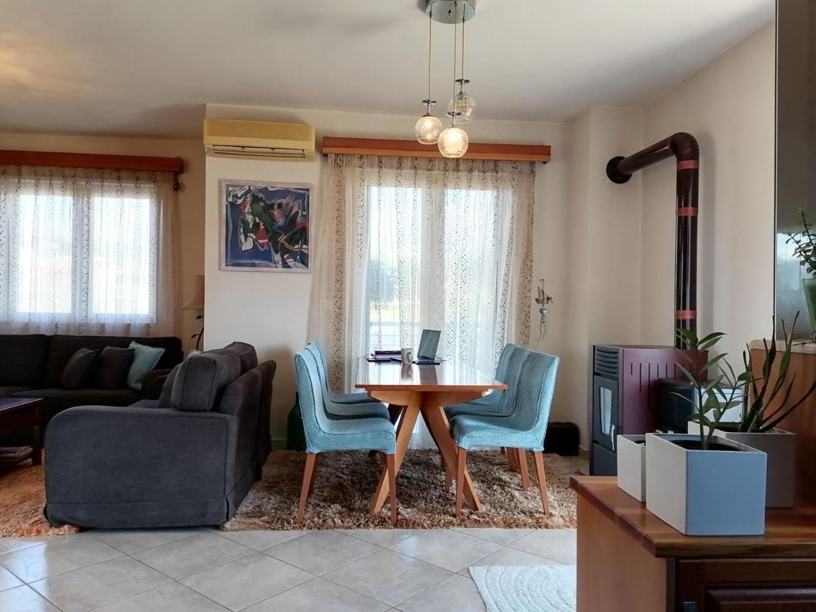 Homey Family ArtAki view 4