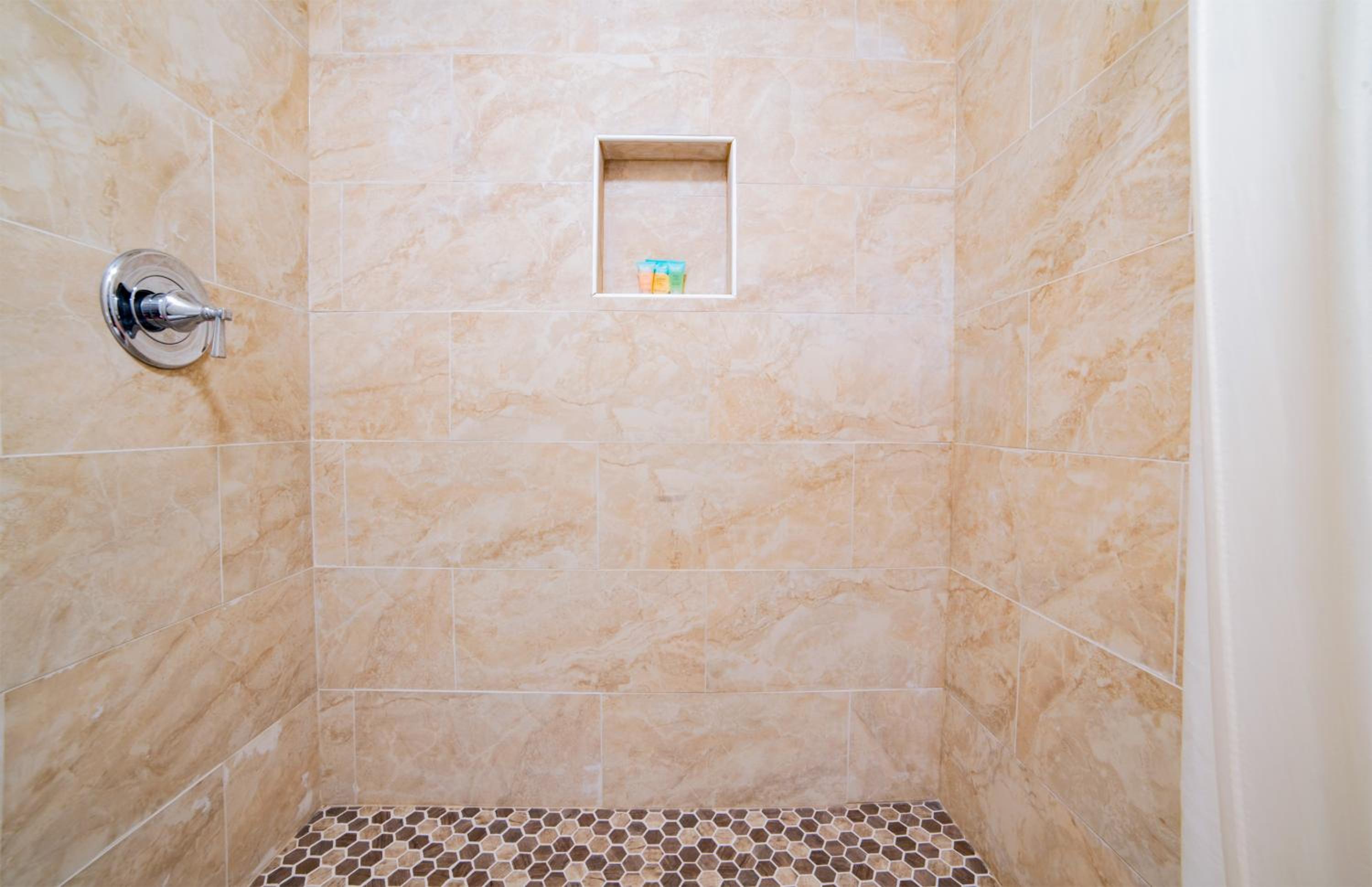 Turlock Vacations - Turlock Inn - Property Image 14