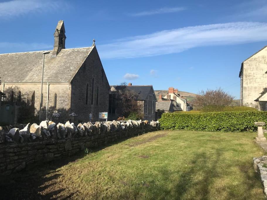 Church View - 2 bed Cosy Cottage in Swanage view 4